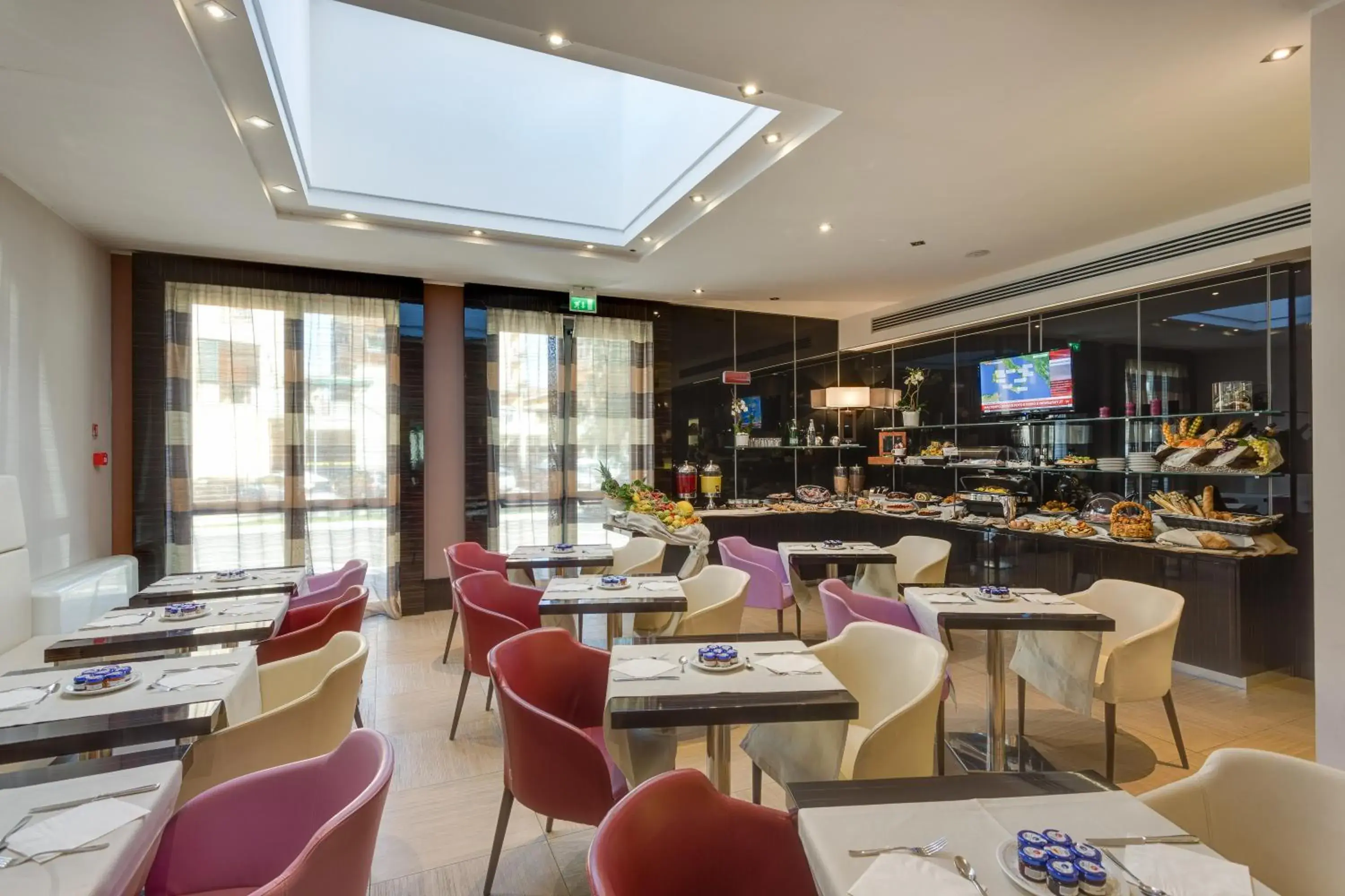 Restaurant/places to eat in Quality Hotel Green Palace Restaurant/places to eat in Quality Hotel Green Palace