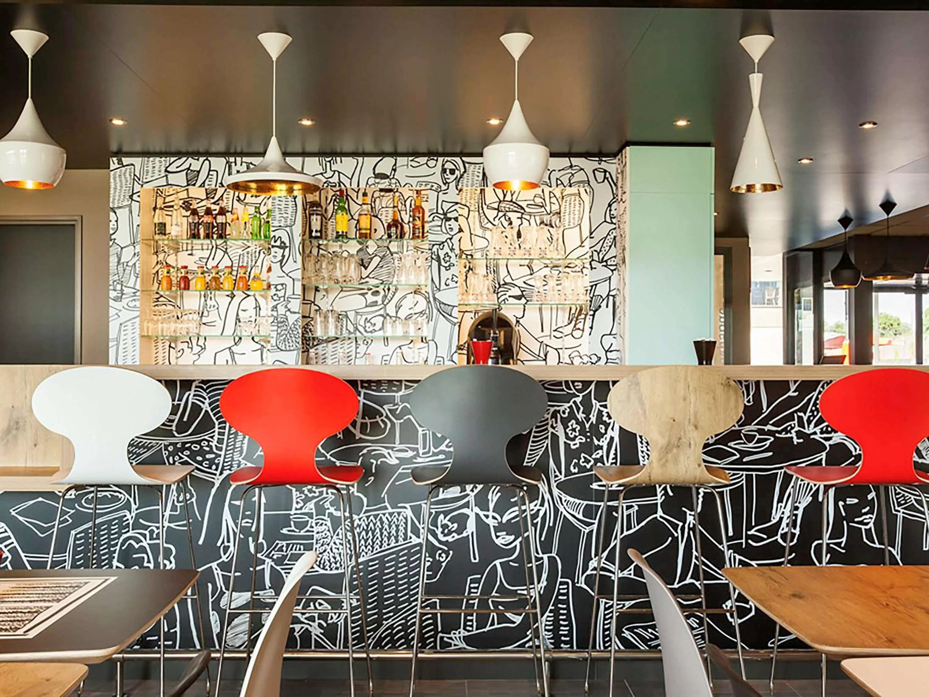 Lounge or bar in ibis Sens