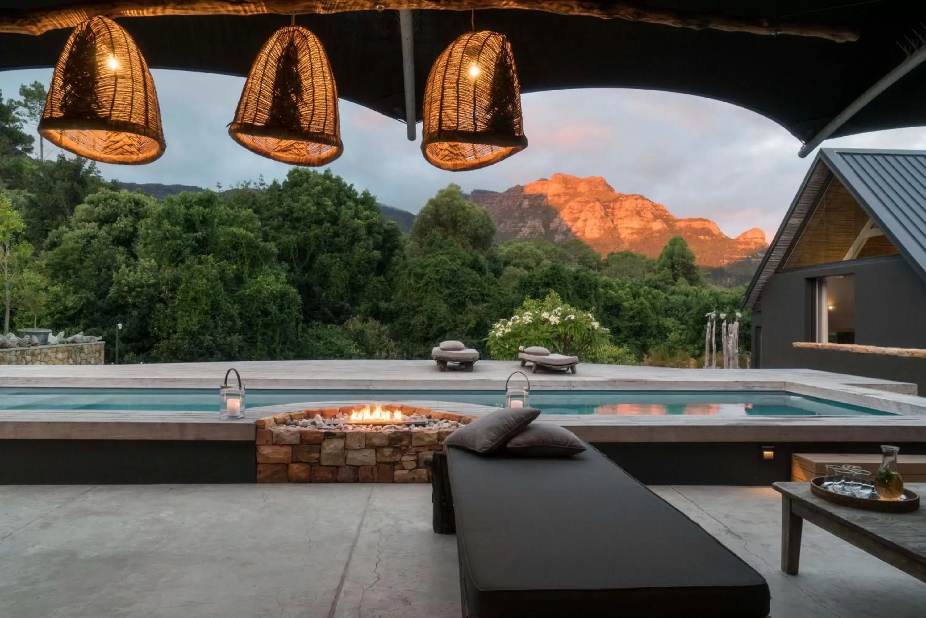 Mountain view in Future Found Sanctuary, Luxury Boutique Hotel by NEWMARK Mountain view in Future Found Sanctuary, Luxury Boutique Hotel by NEWMARK