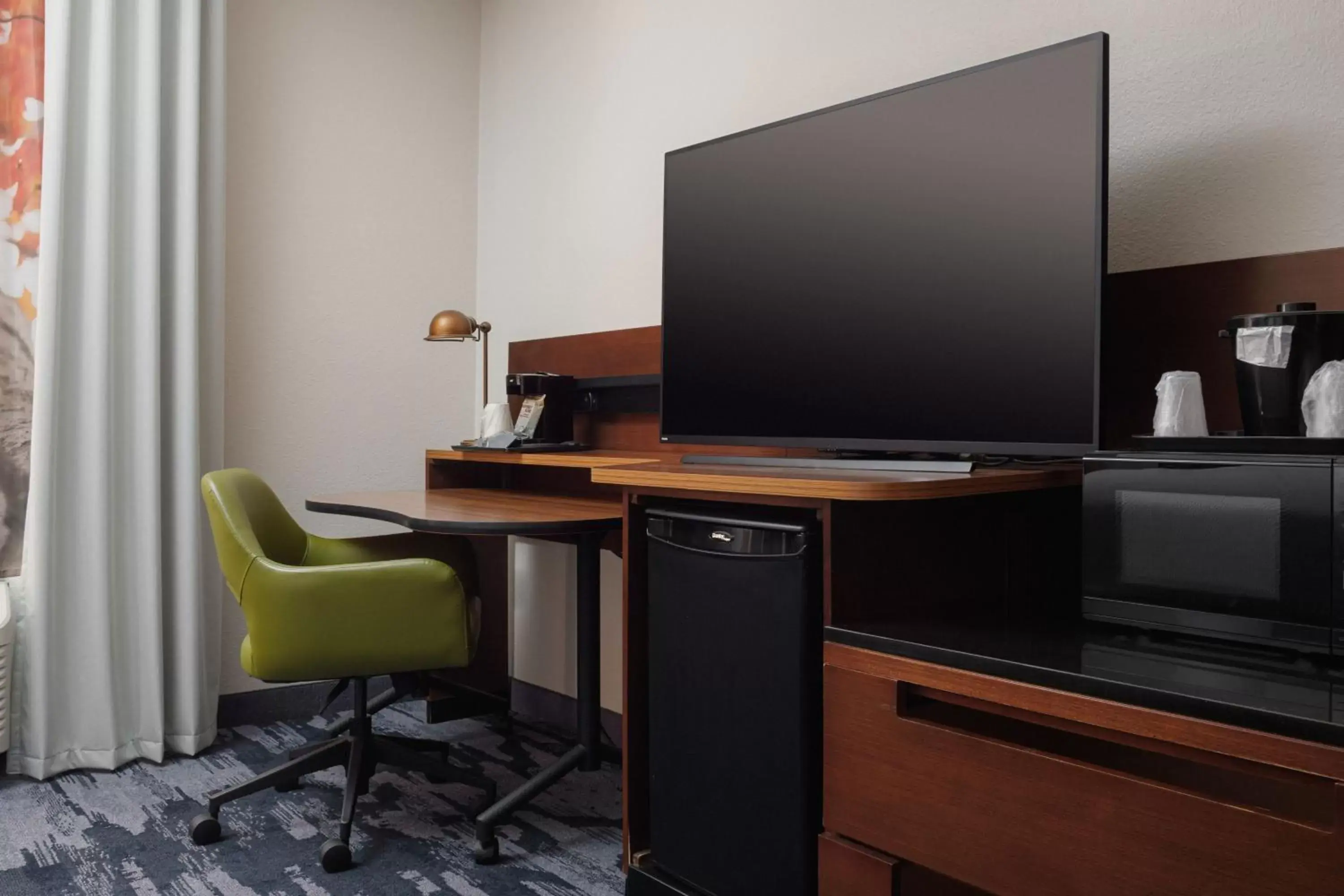 Photo of the whole room, TV/Entertainment Center in Fairfield Inn & Suites Memphis Southaven