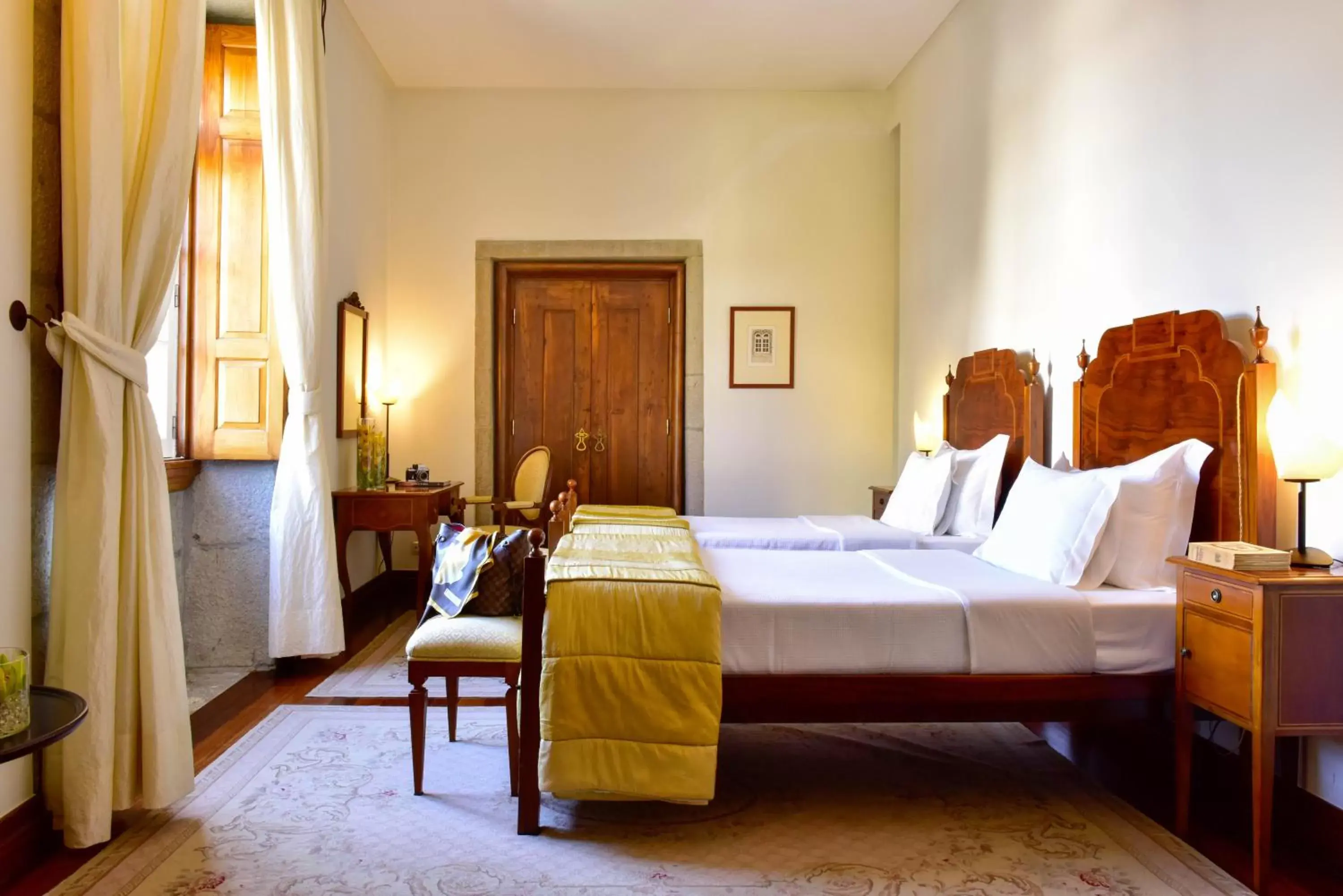 Bed in Casa Melo Alvim - by Unlock Hotels