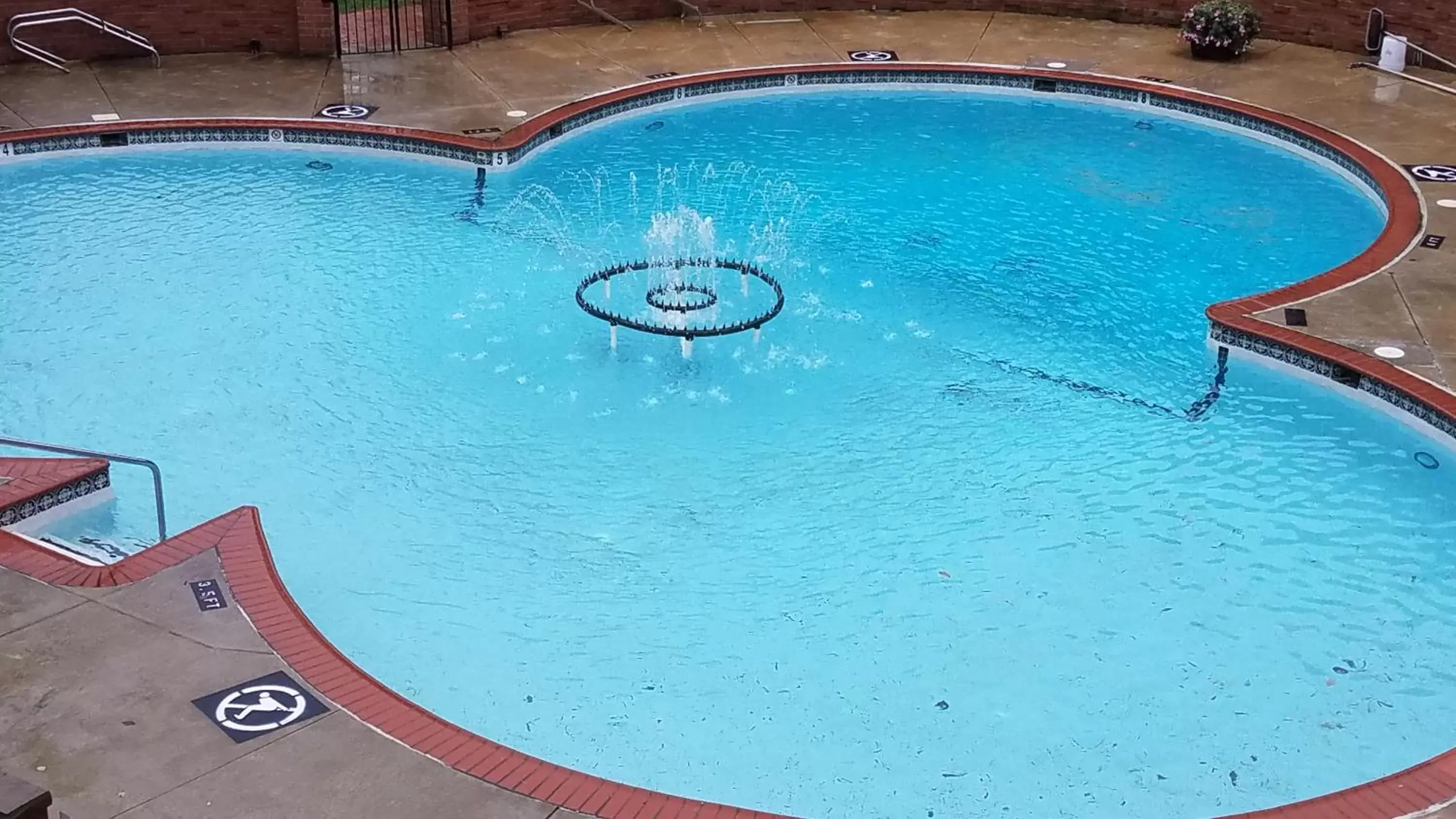 Swimming Pool in Best Western Fairfax City