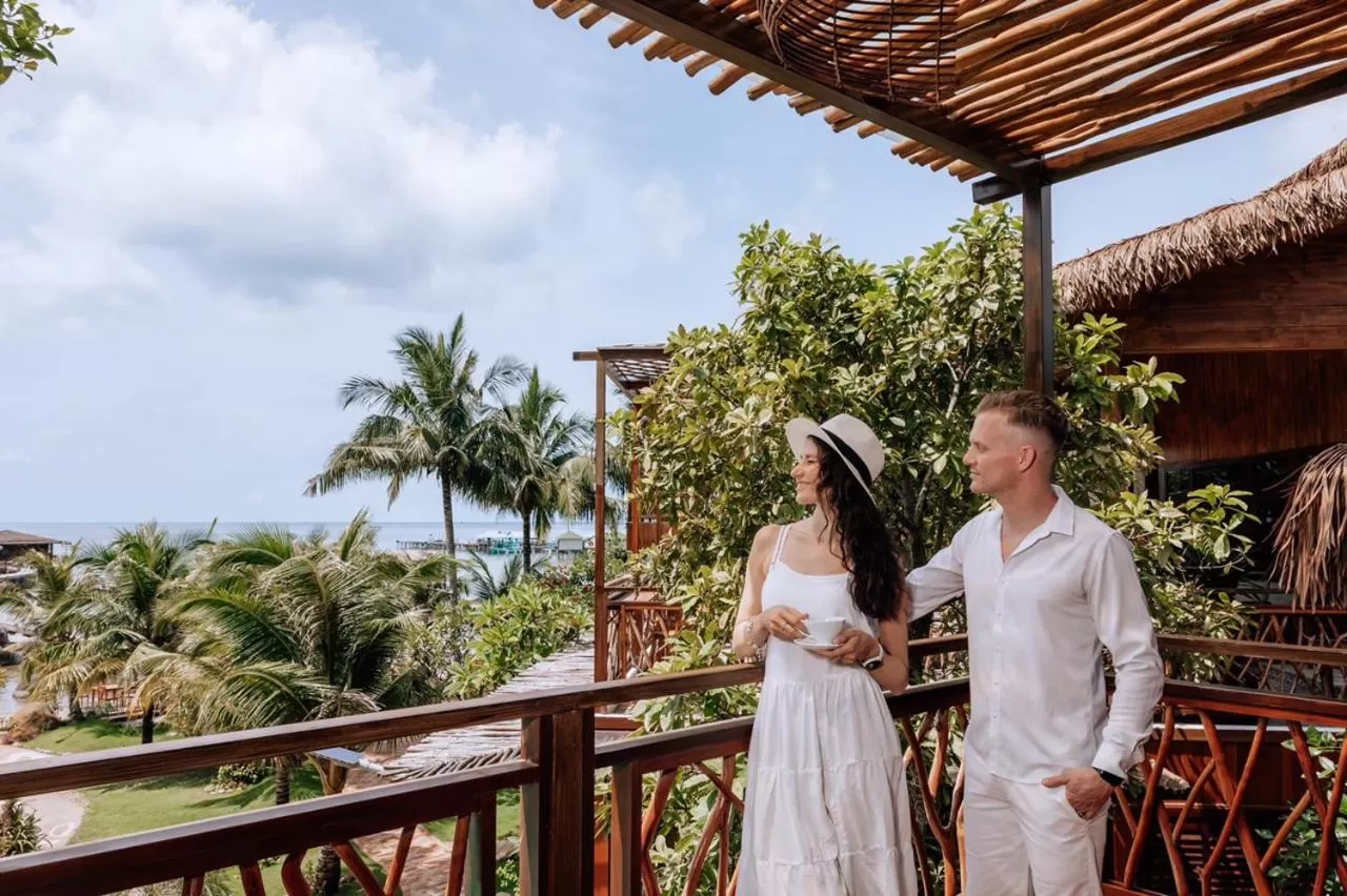 Property building in Rocks Beach Boutique