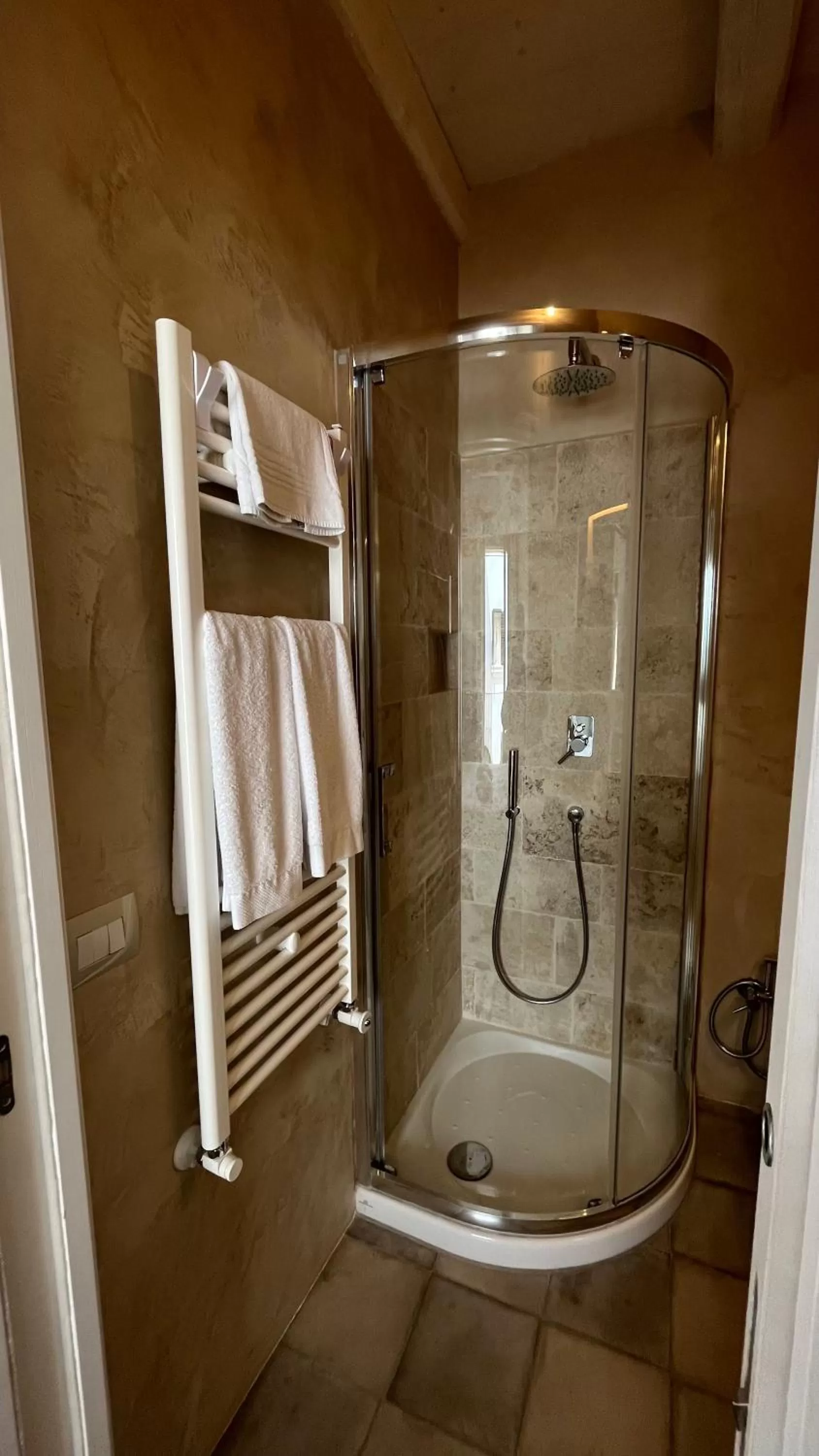 Antico Mondo Rooms & Suites