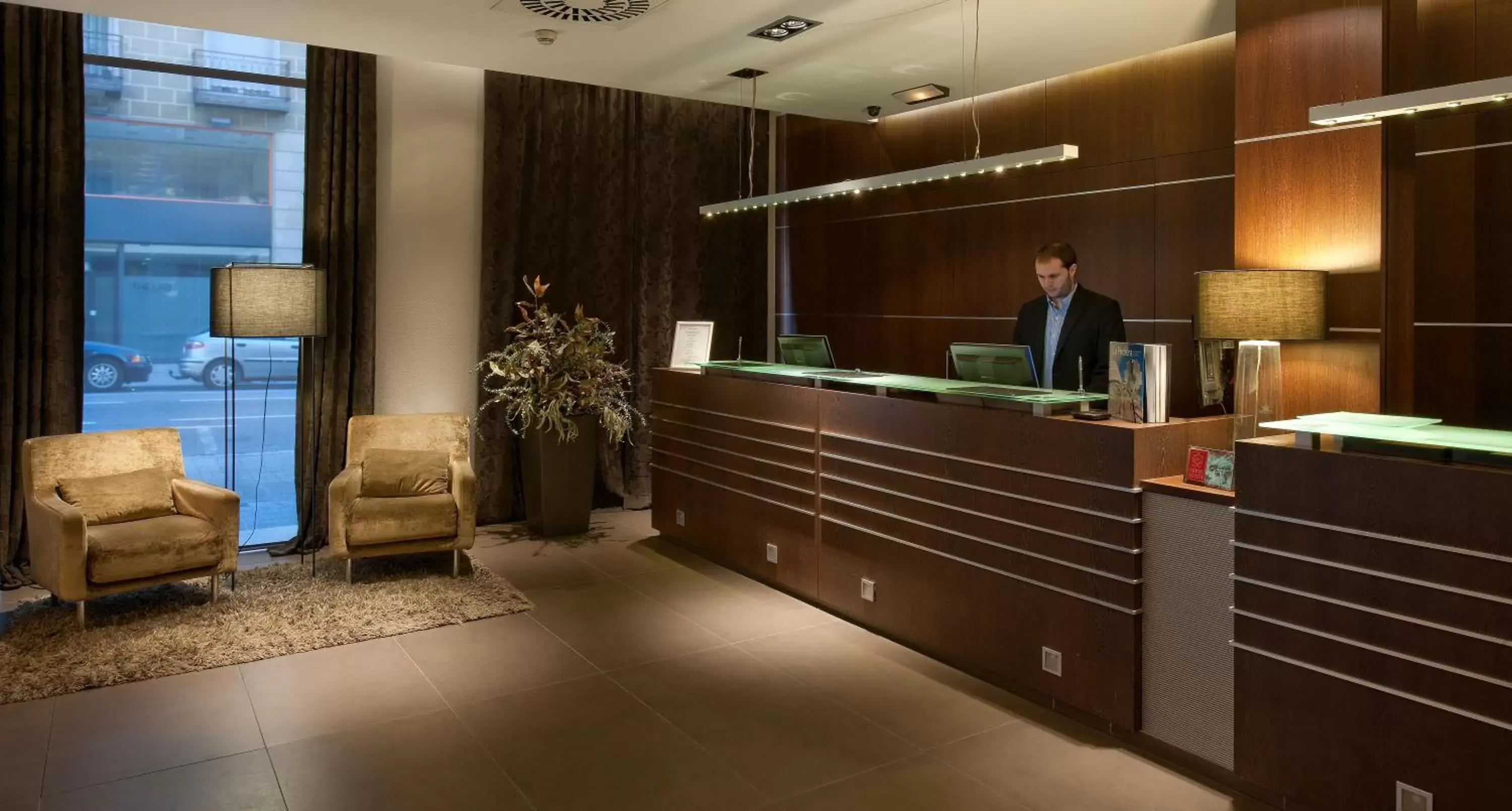 Staff, Lobby/Reception in Hotel Constanza