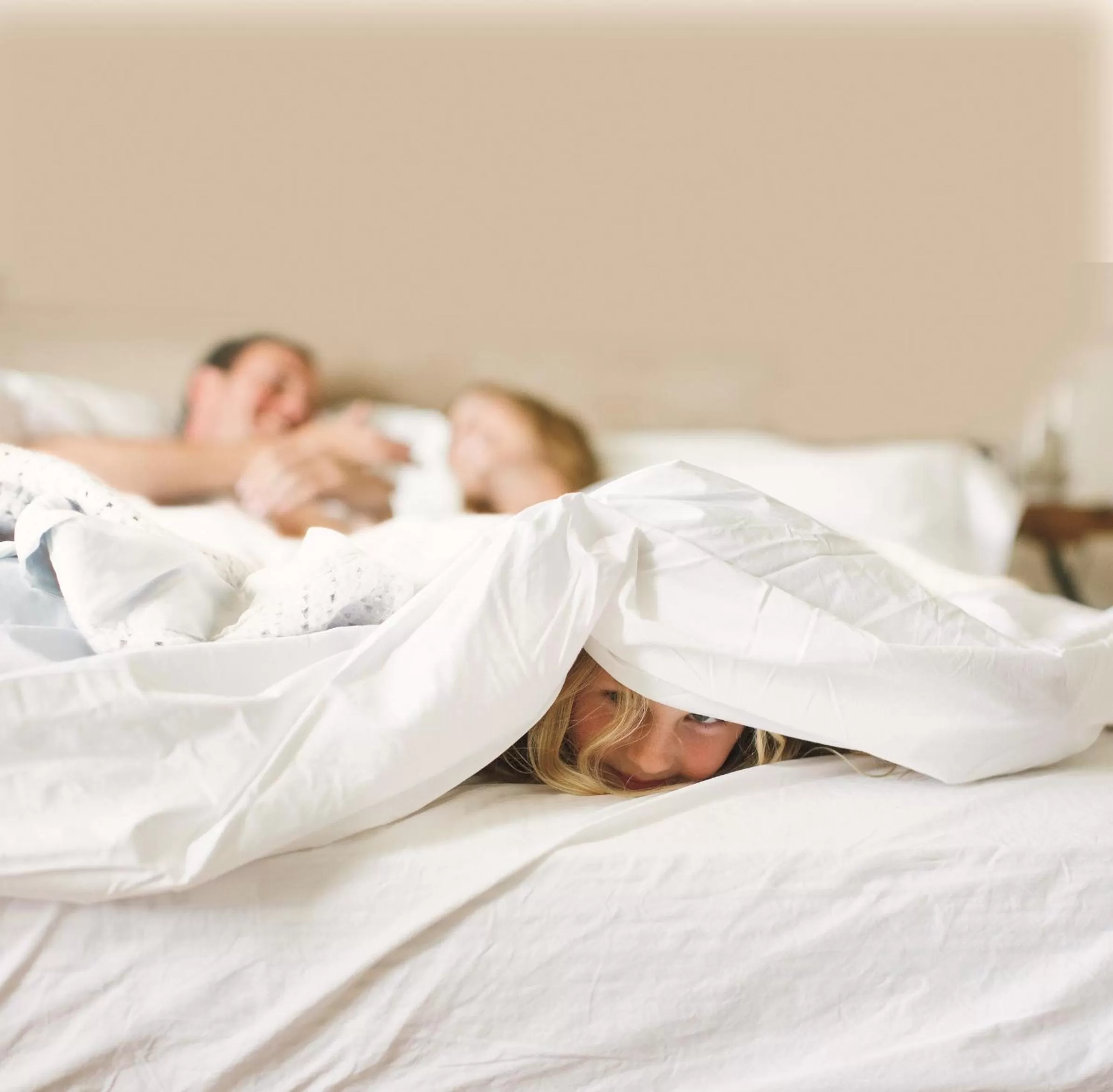 People, Bed in Country Inn & Suites by Radisson, Eagan, MN