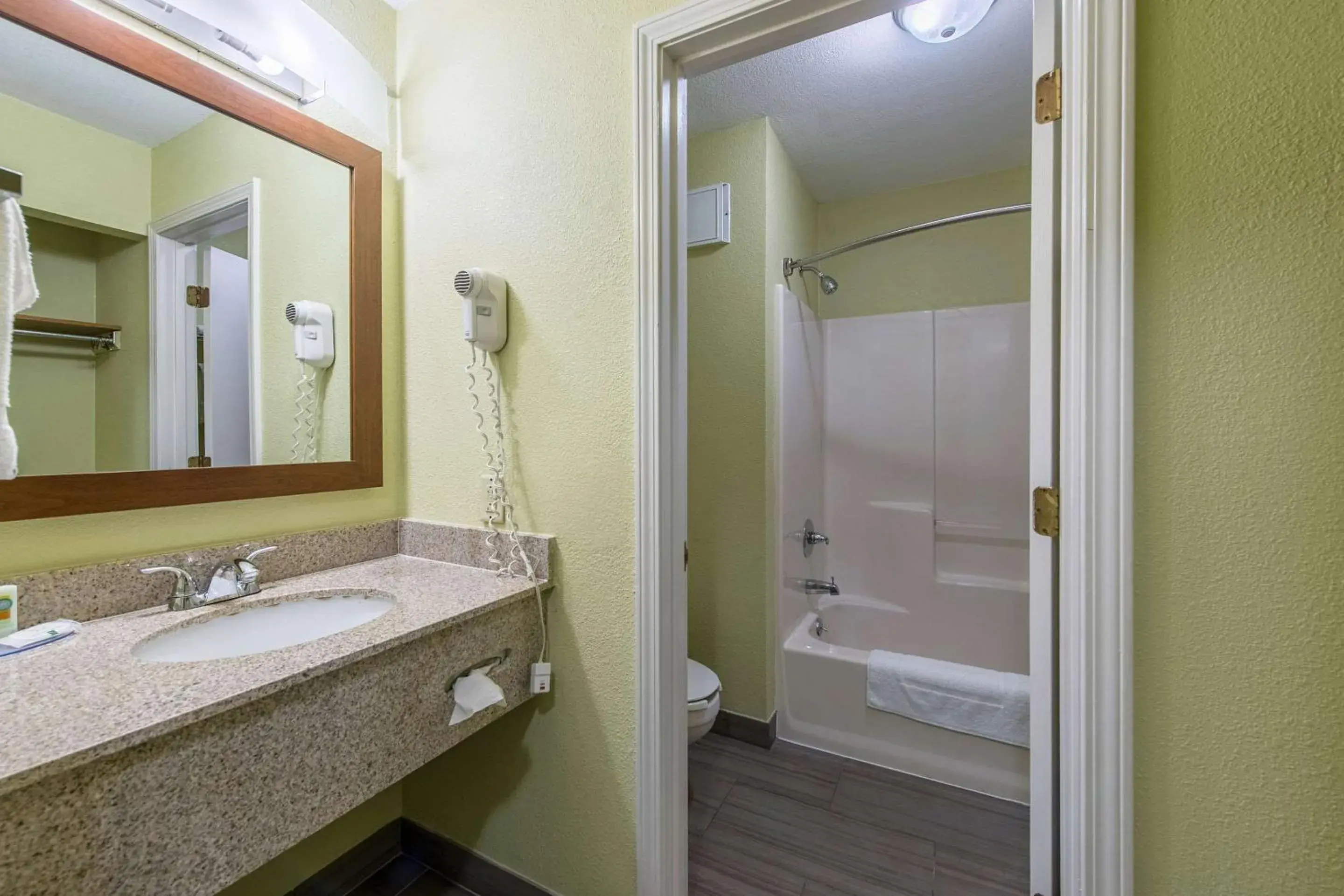 Bathroom in Quality Inn & Suites University Area