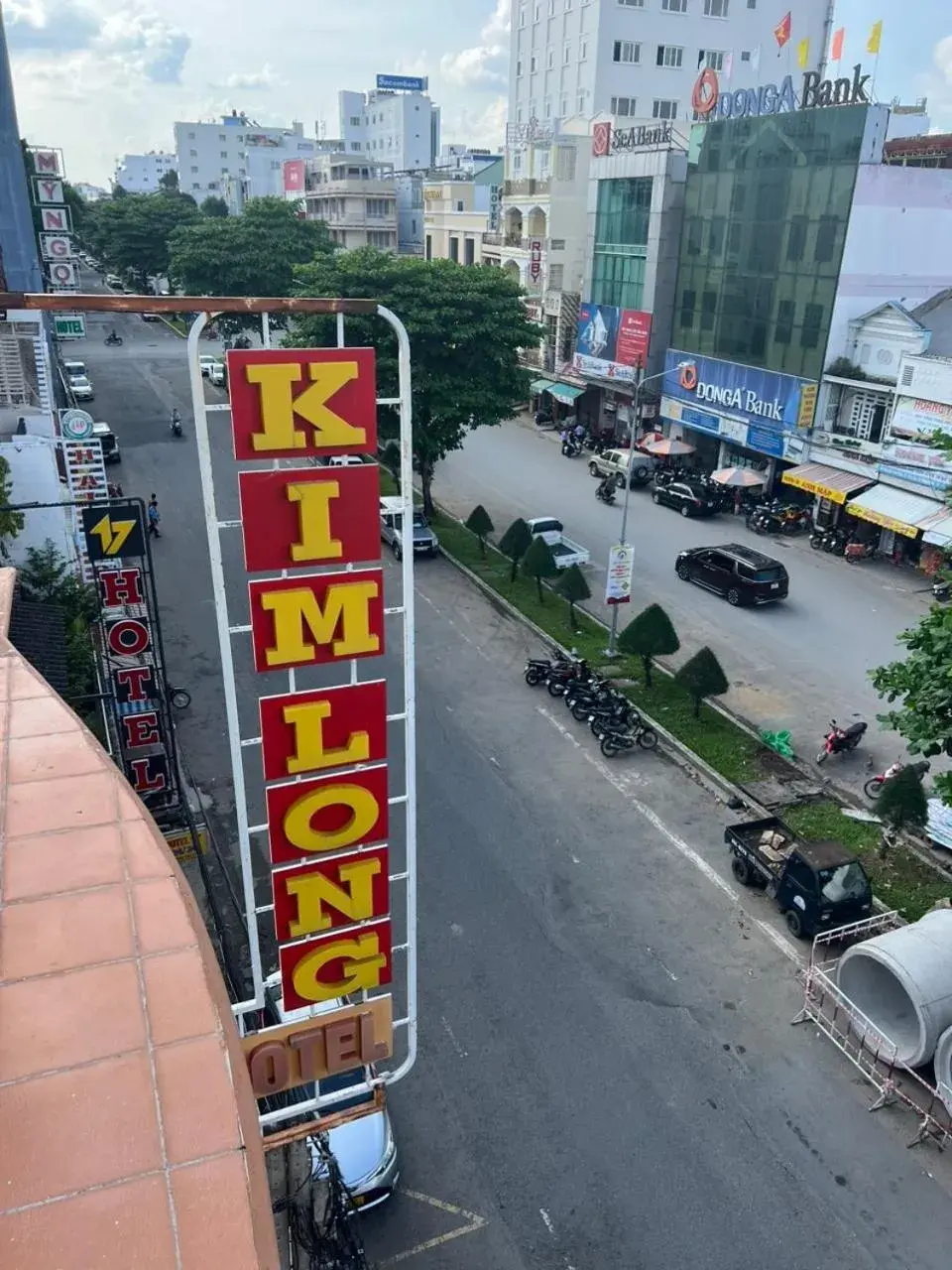 Neighbourhood in Kim Long Hotel