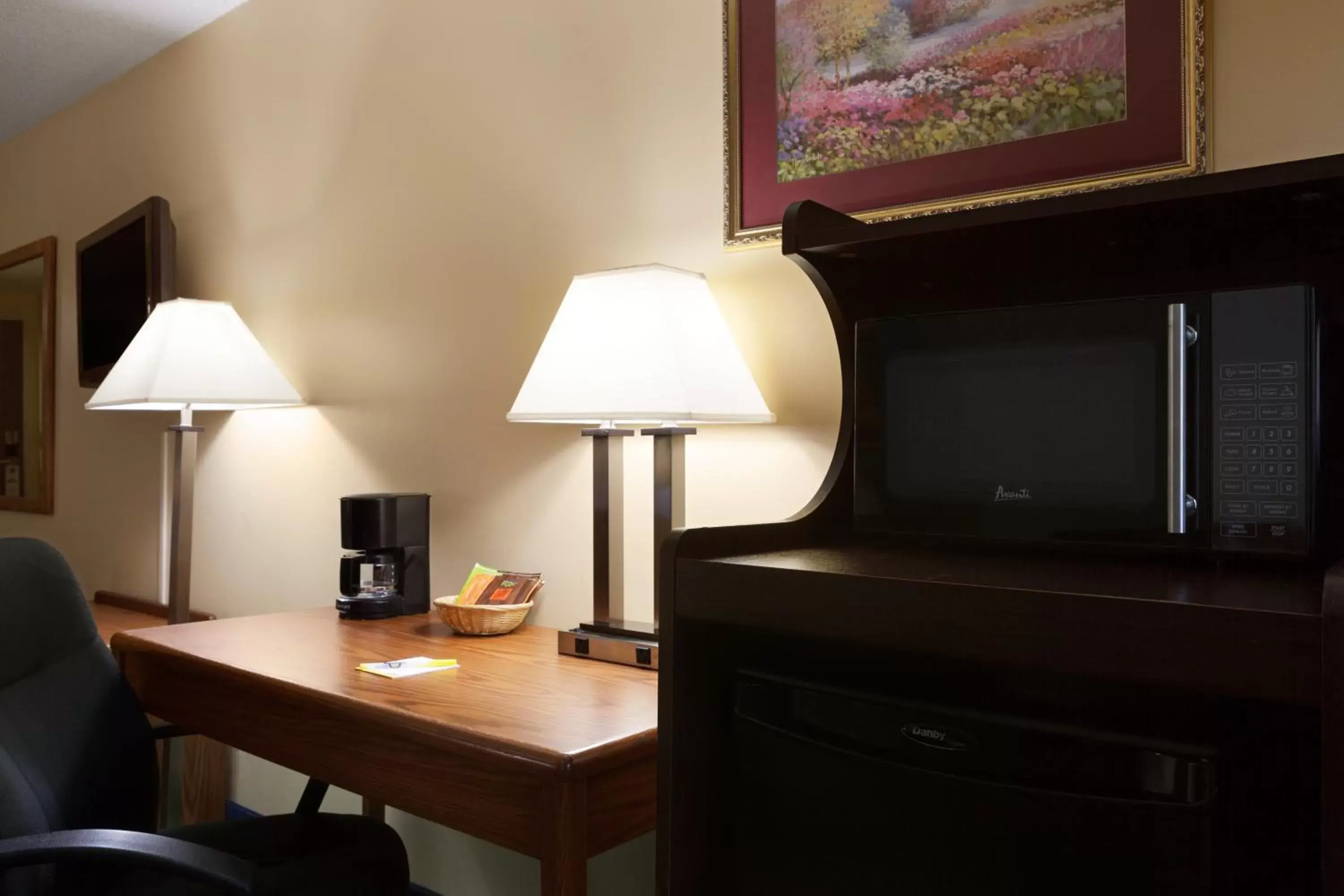 King Room - Non-Smoking in Days Inn by Wyndham Fargo - West Acres King Room - Non-Smoking in Days Inn by Wyndham Fargo - West Acres