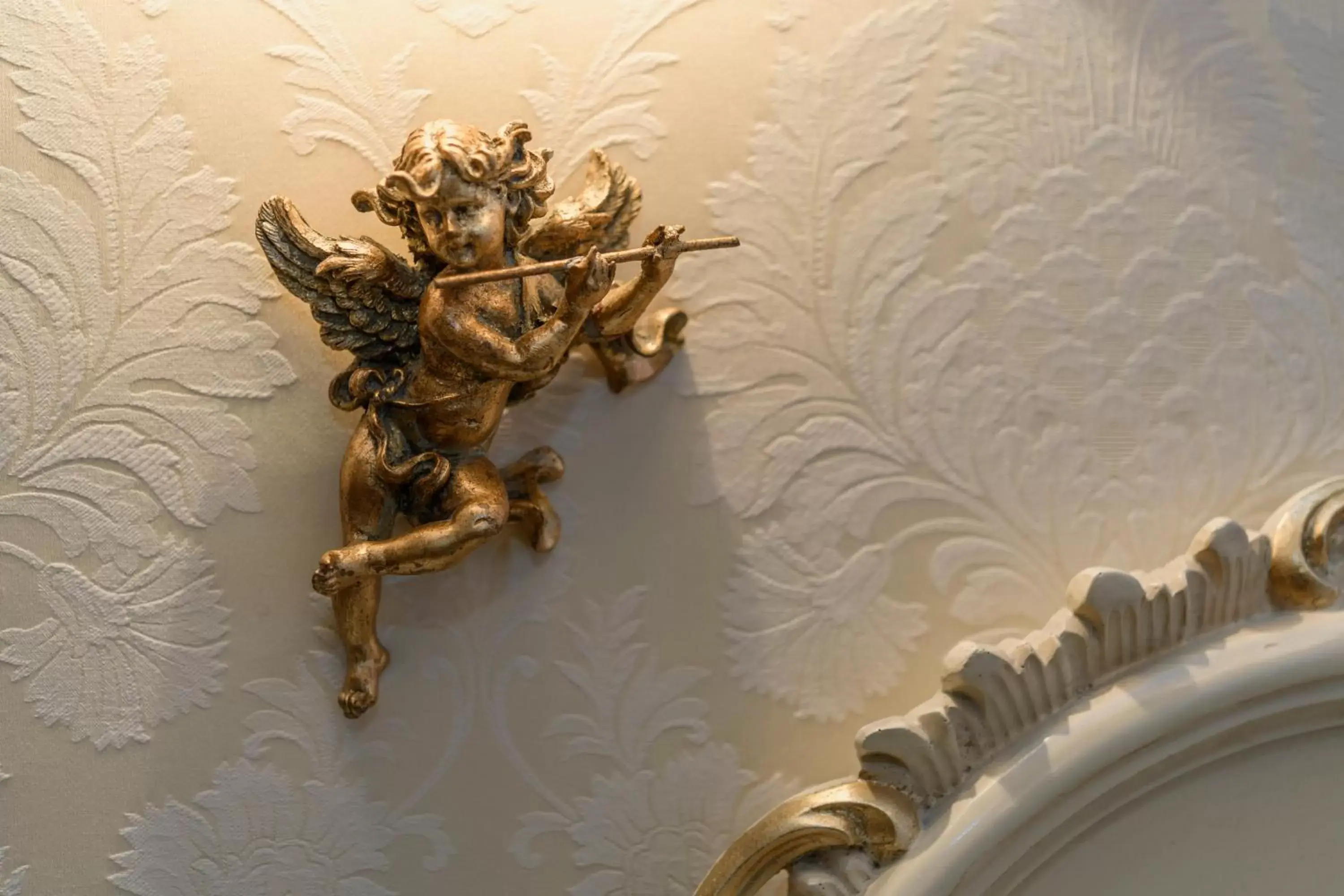 Decorative detail in Locanda Al Leon Decorative detail in Locanda Al Leon