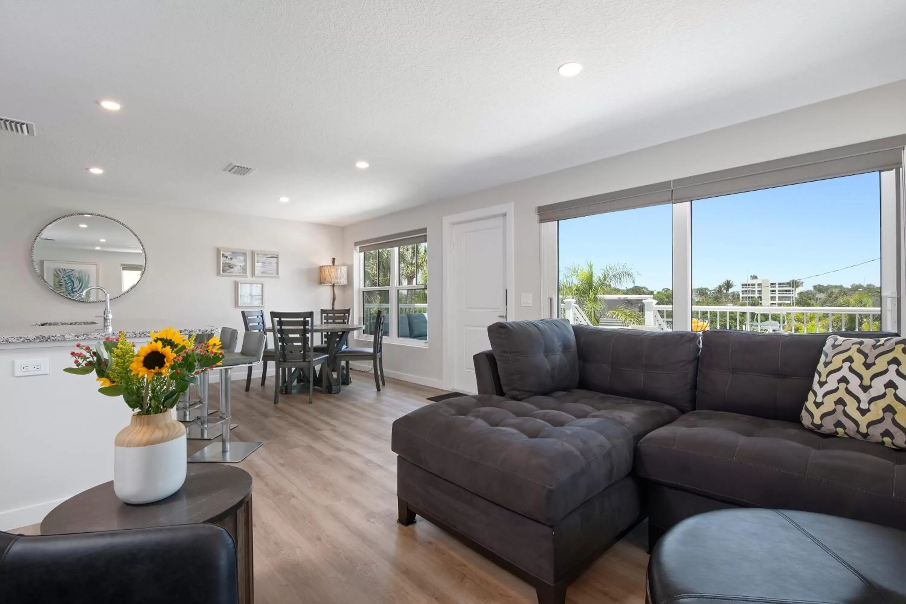 Escape Coastal Resort on Casey Key