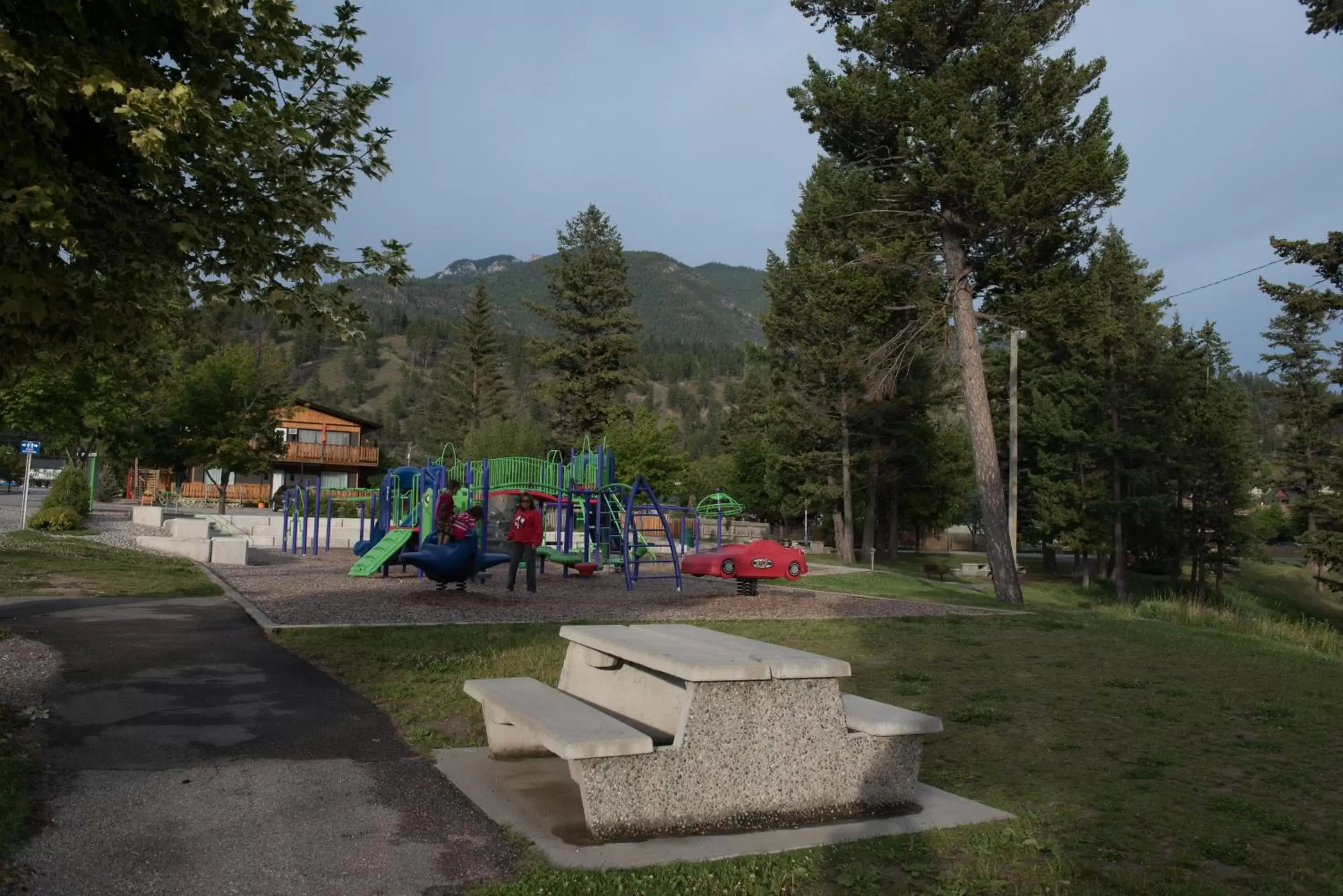 Children play ground, Children's Play Area in Radium Park Lodge
