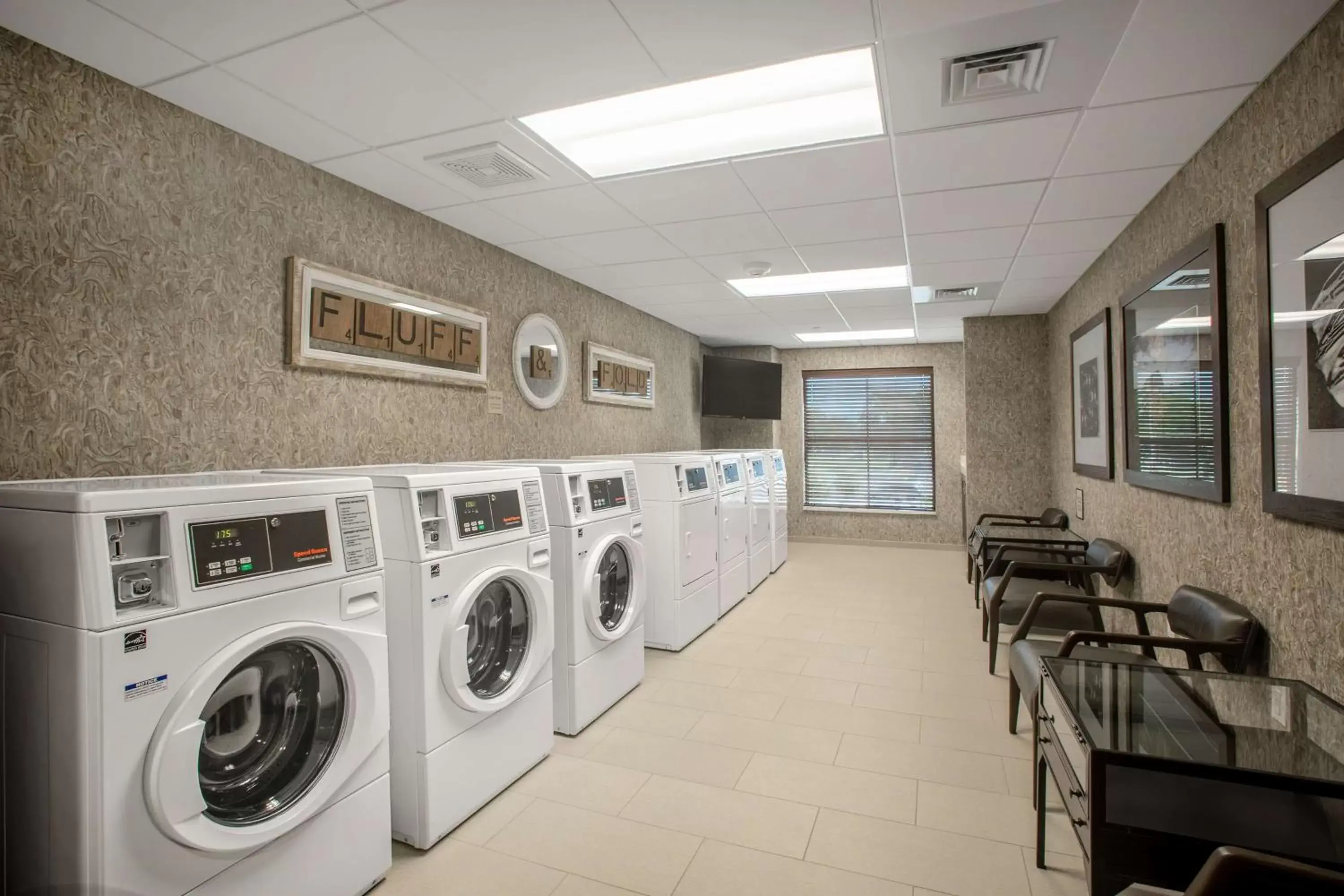 Property building in Homewood Suites By Hilton Salina/Downtown, Ks Property building in Homewood Suites By Hilton Salina/Downtown, Ks