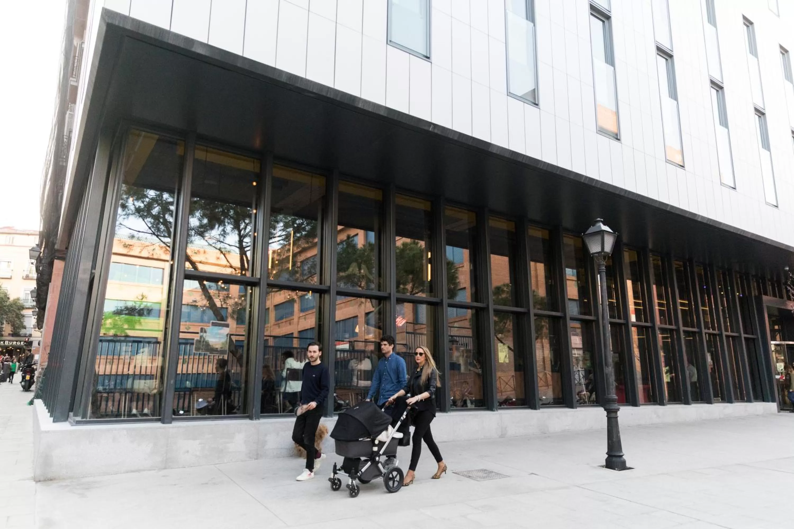 Facade/entrance in Bastardo Hostel