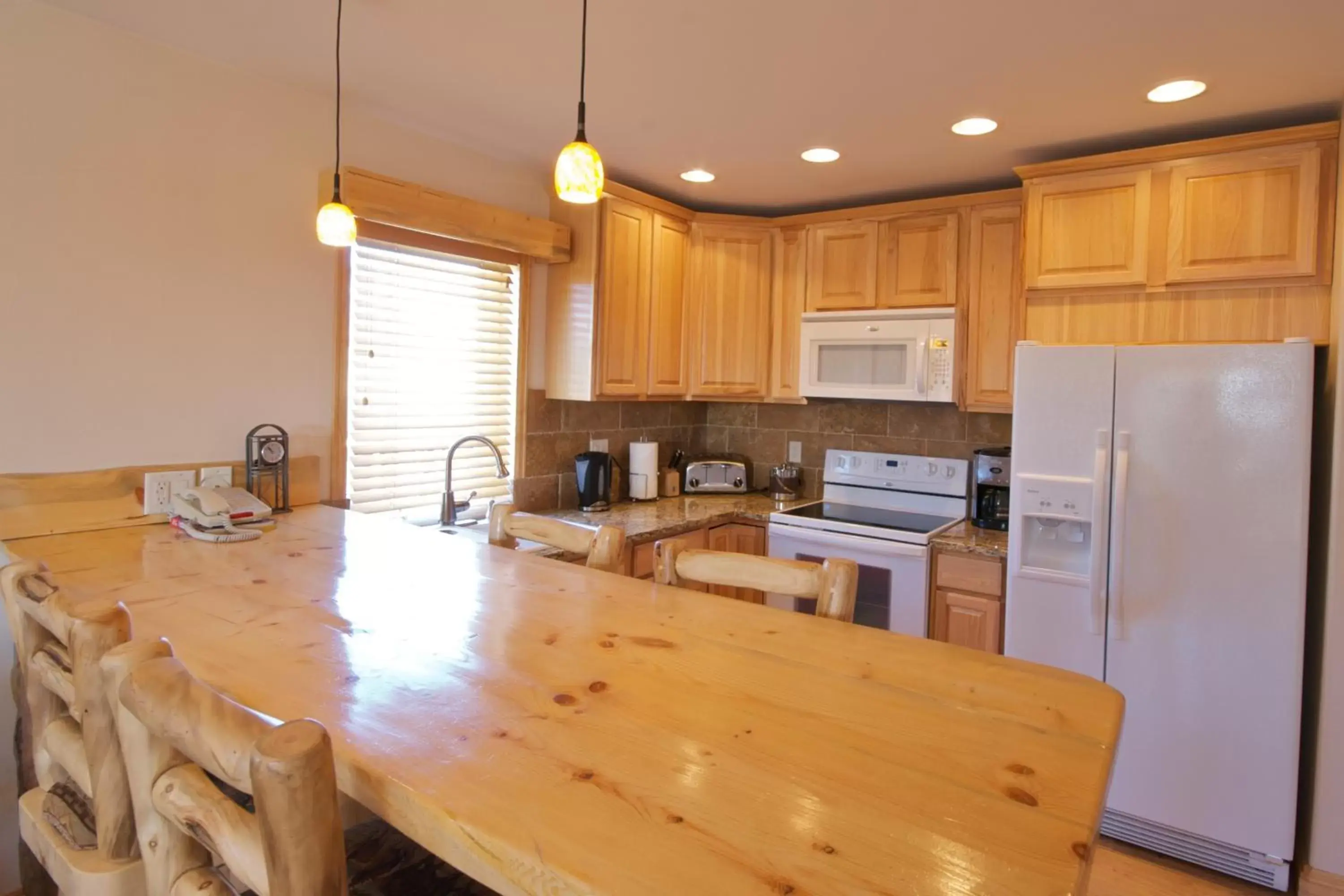 Kitchen or kitchenette, Kitchen/Kitchenette in Nordic Lodge