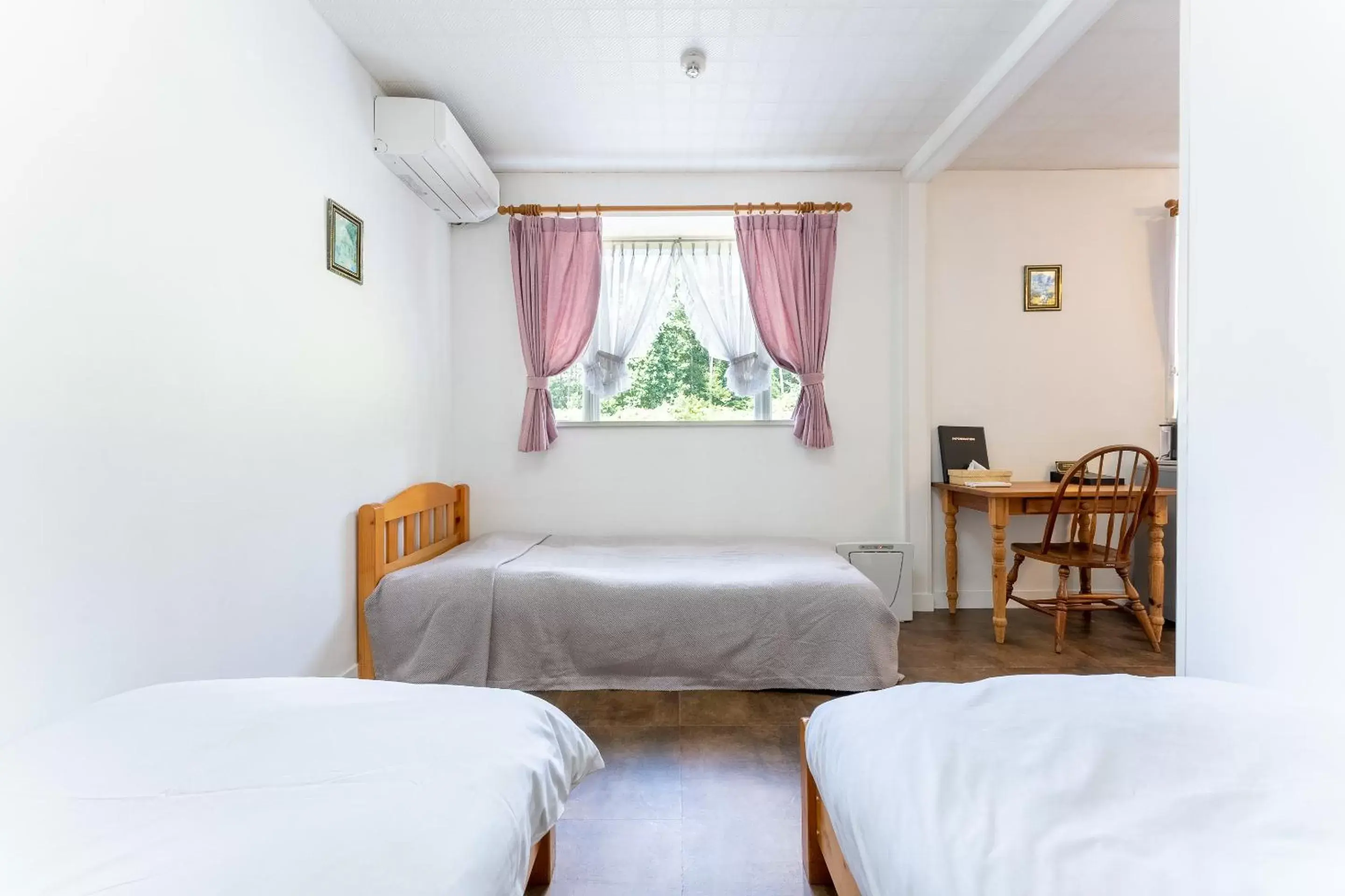 Photo of the whole room, Bed in Tabist Kiyosato Grandeur Yatsugatake