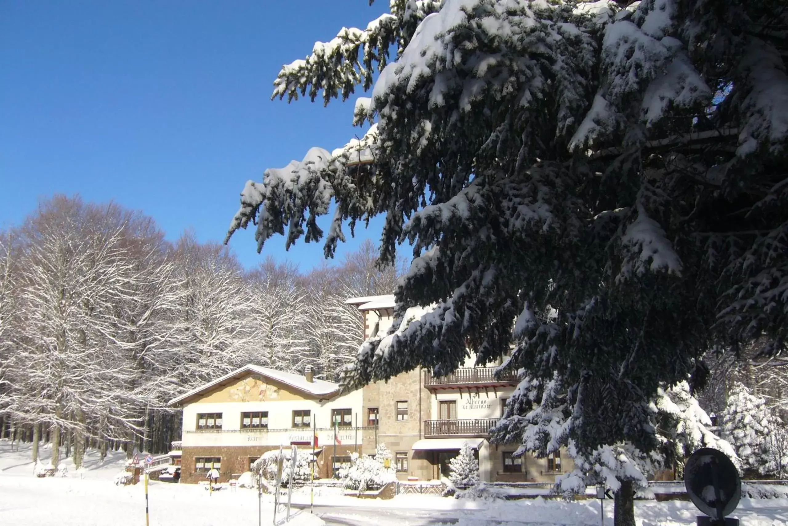 View (from property/room), Winter in Albergo Le Macinaie - Monte Amiata