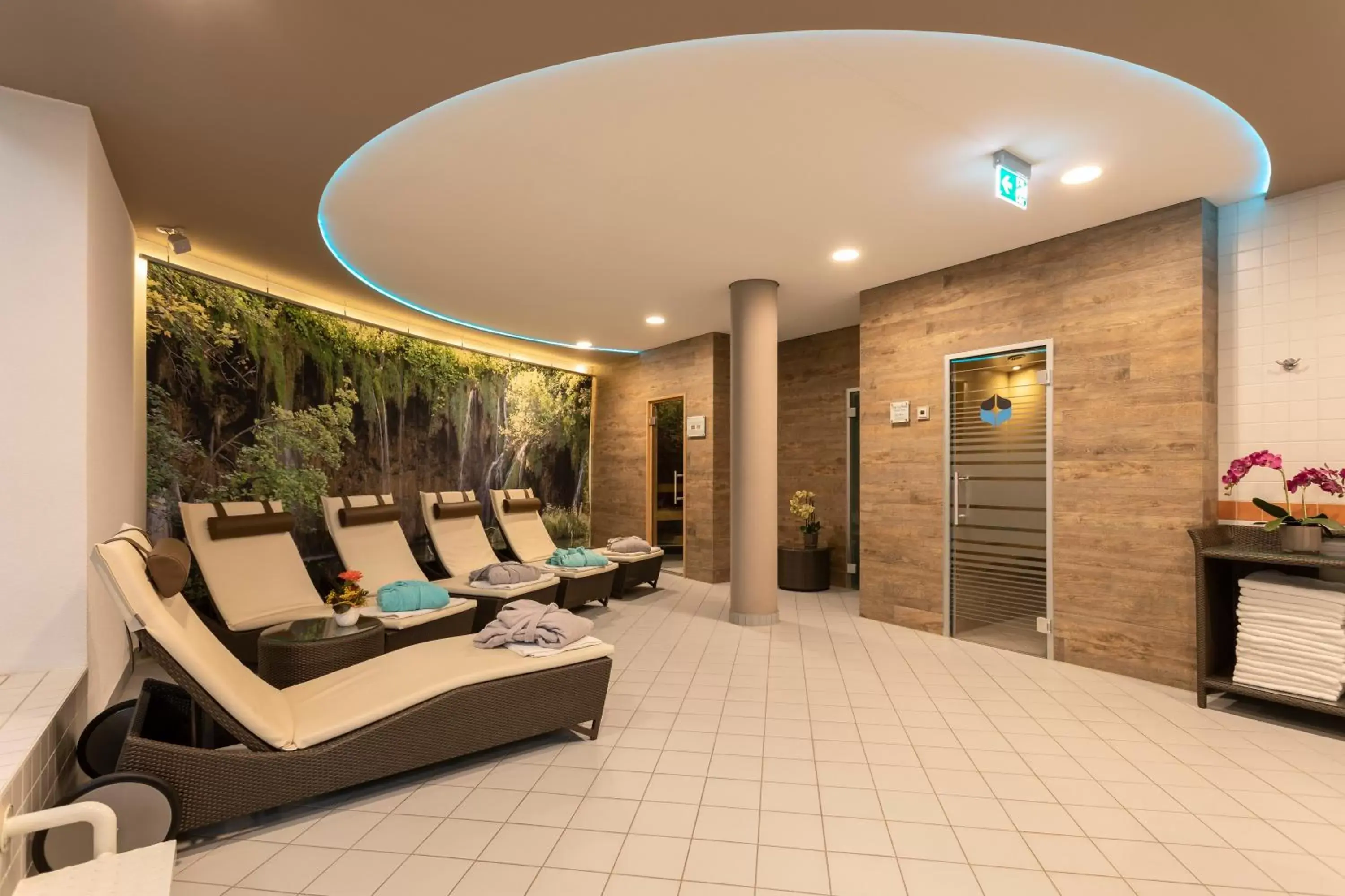 Sauna, Swimming Pool in Best Western Hotel am Europaplatz
