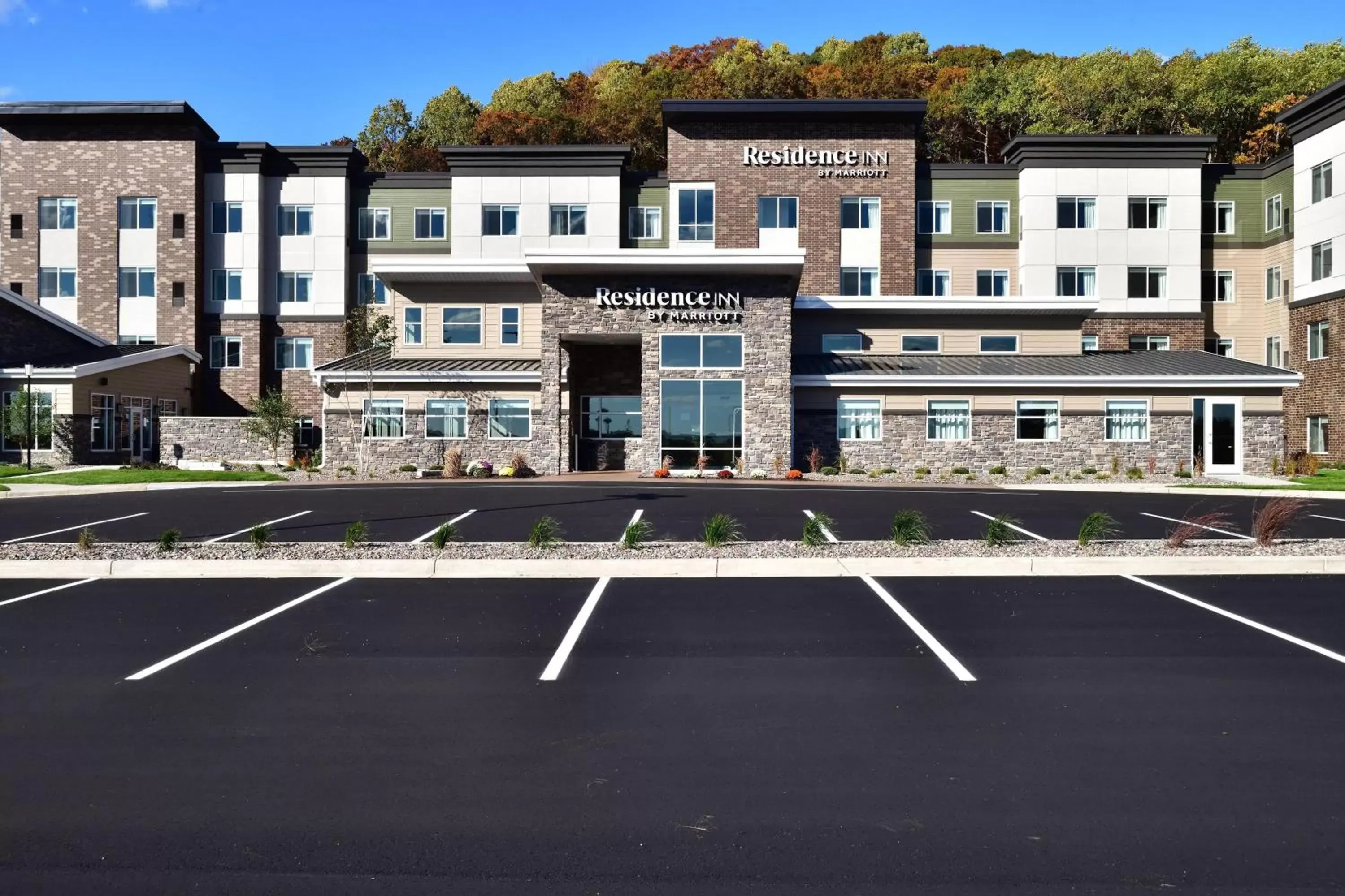 Property Building in Residence Inn by Marriott Eau Claire