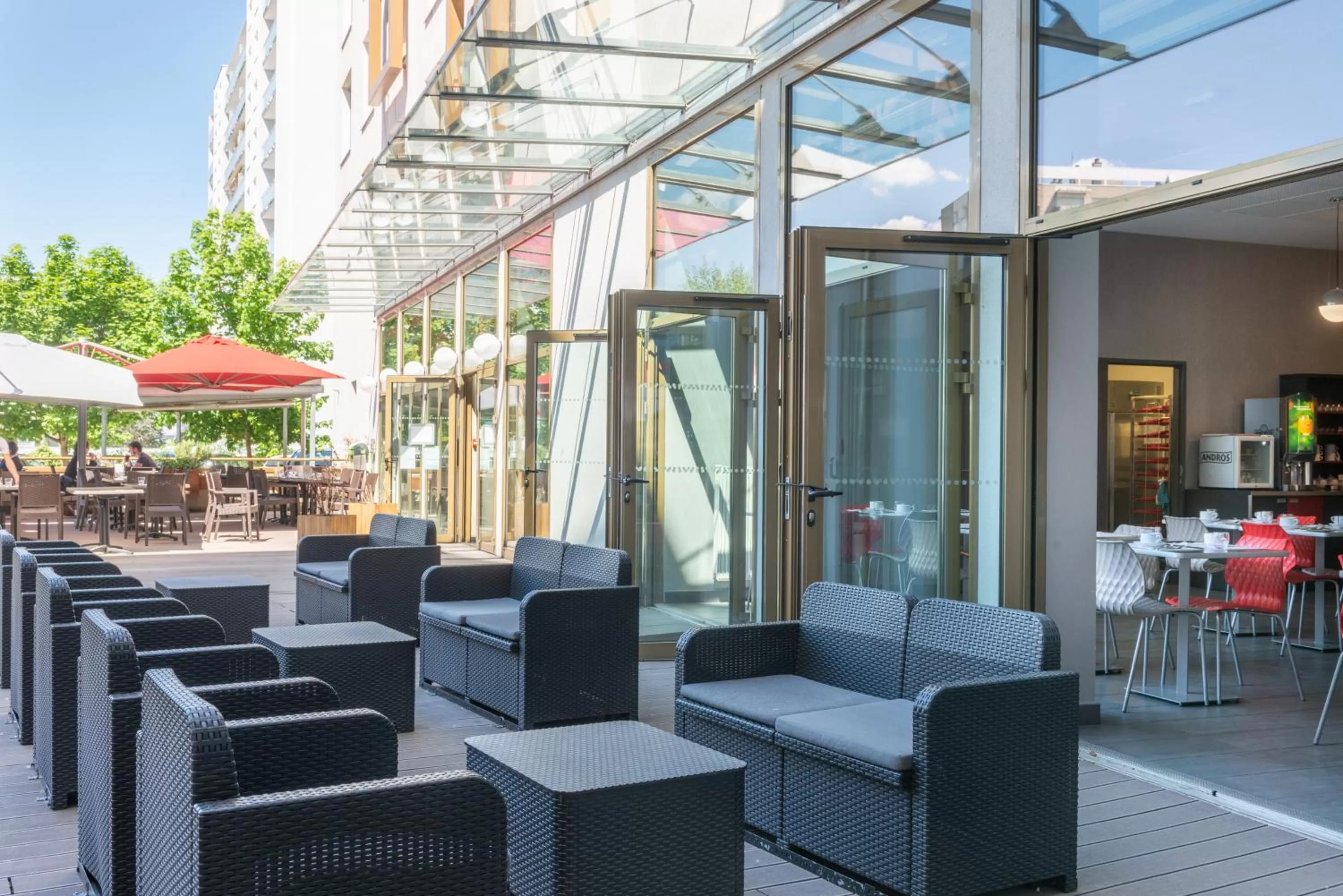 Patio in The Originals Résidence, Grenoble Université