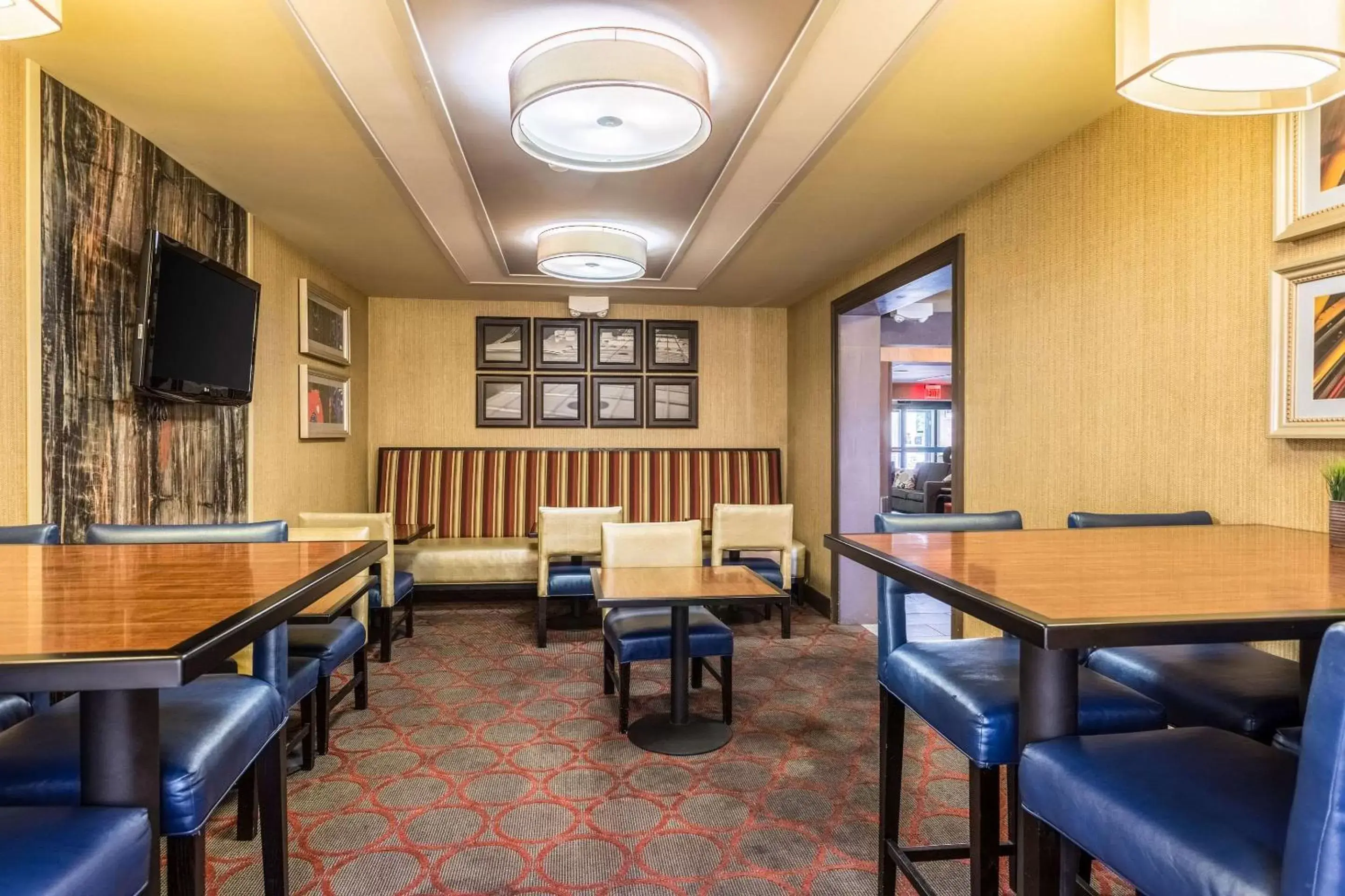 Restaurant/places to eat in Comfort Inn Tupelo Central Restaurant/places to eat in Comfort Inn Tupelo Central