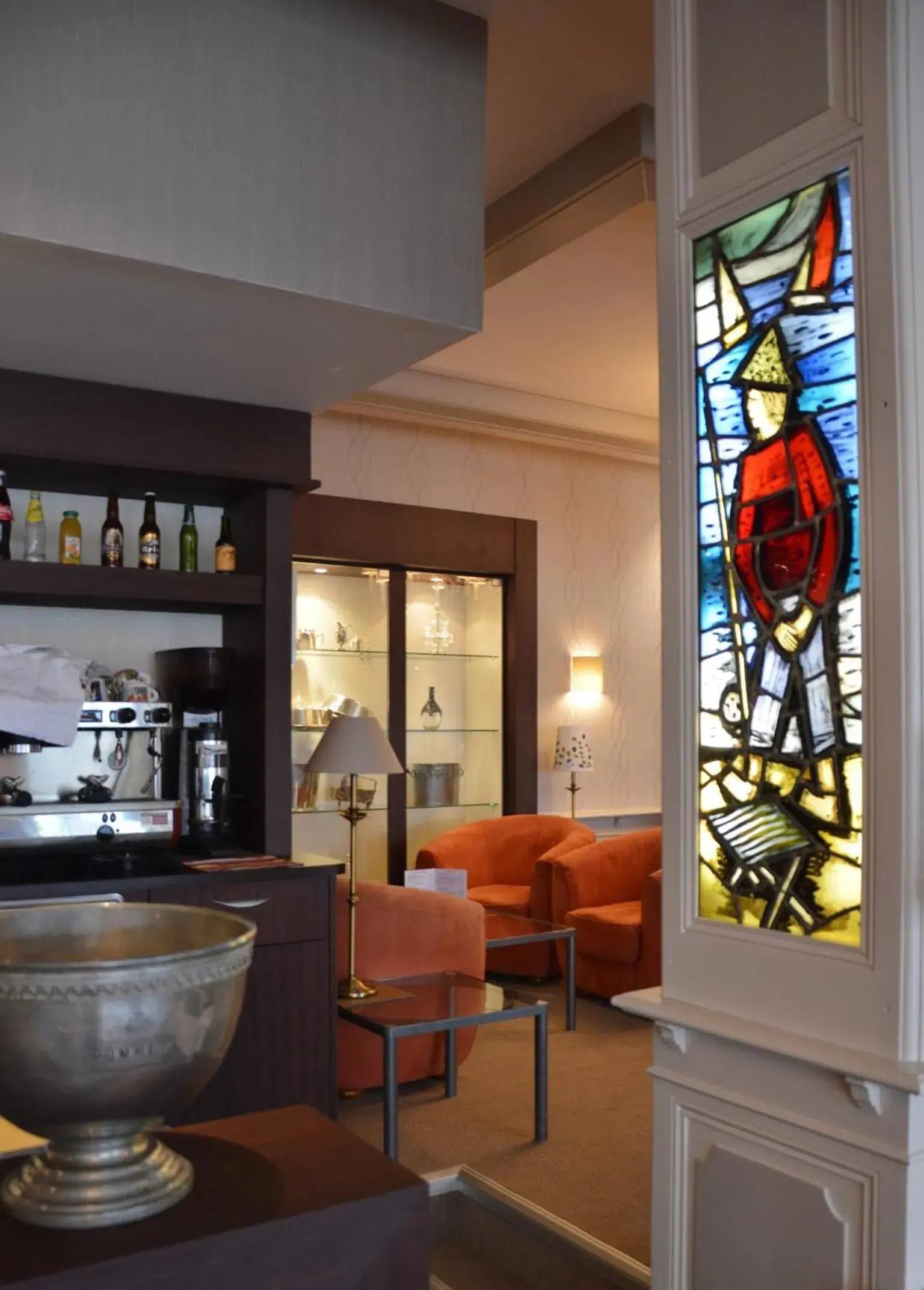 Lobby or reception, Lounge/Bar in Hôtel Le Goyen