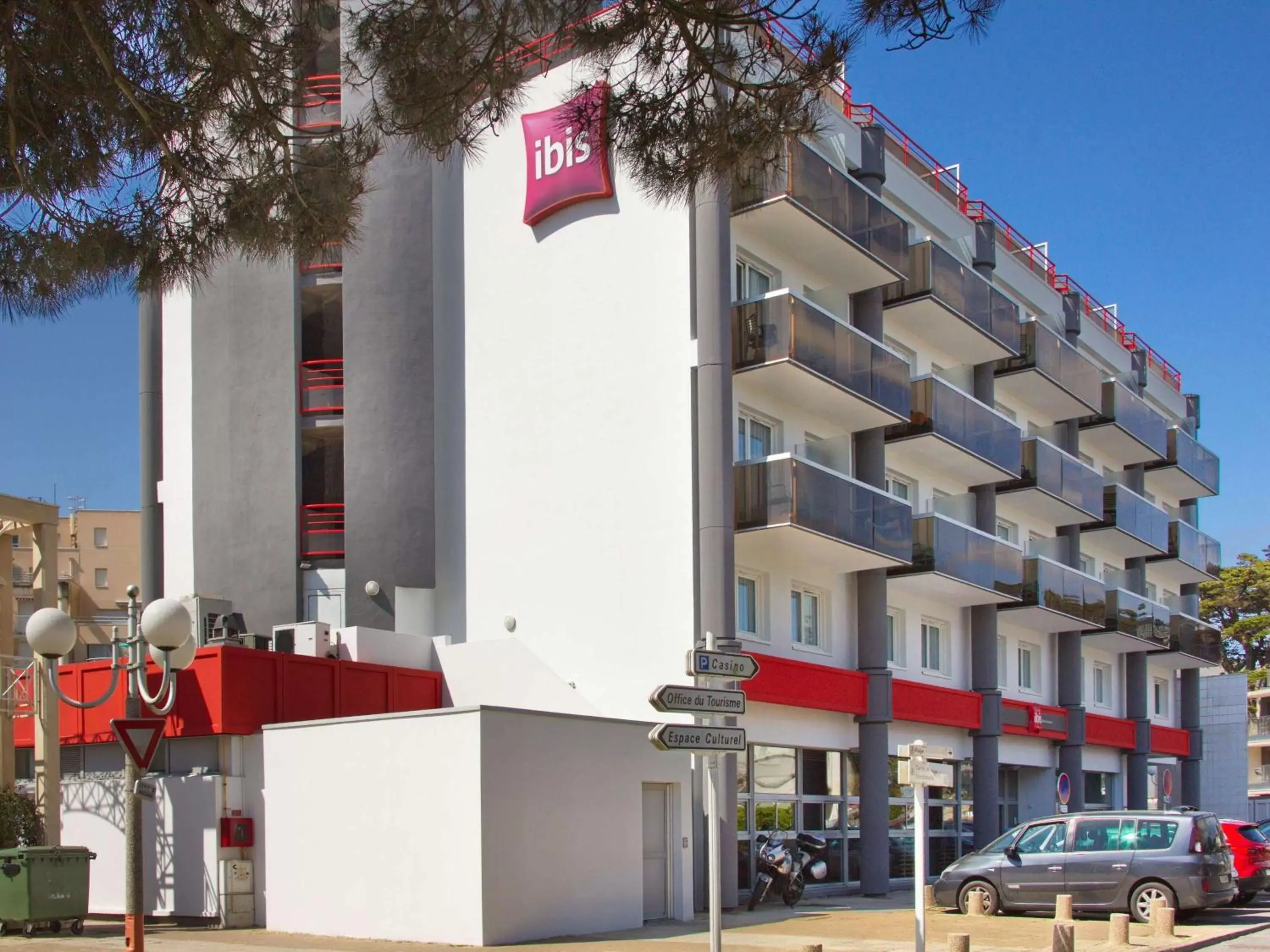 Property Building in ibis La Baule Pornichet Plage