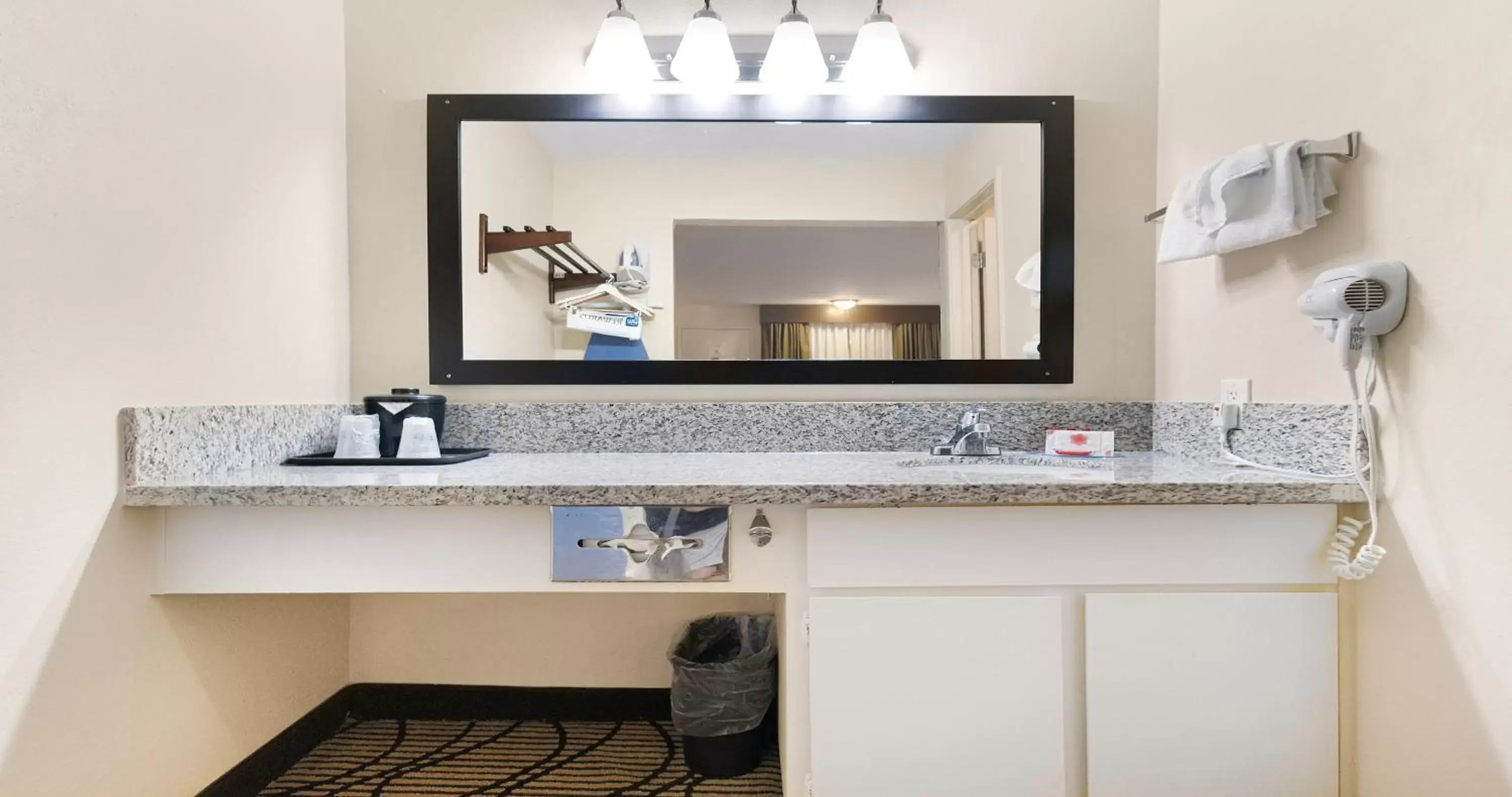 King Room with Roll-In Shower - Disability Access in SureStay Plus Hotel by Best Western Sacramento North King Room with Roll-In Shower - Disability Access in SureStay Plus Hotel by Best Western Sacramento North