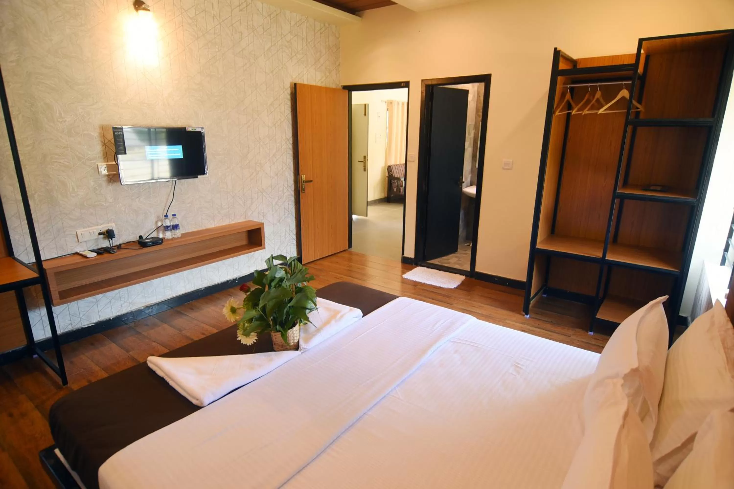 Photo of the whole room in DVG Socials Retreat