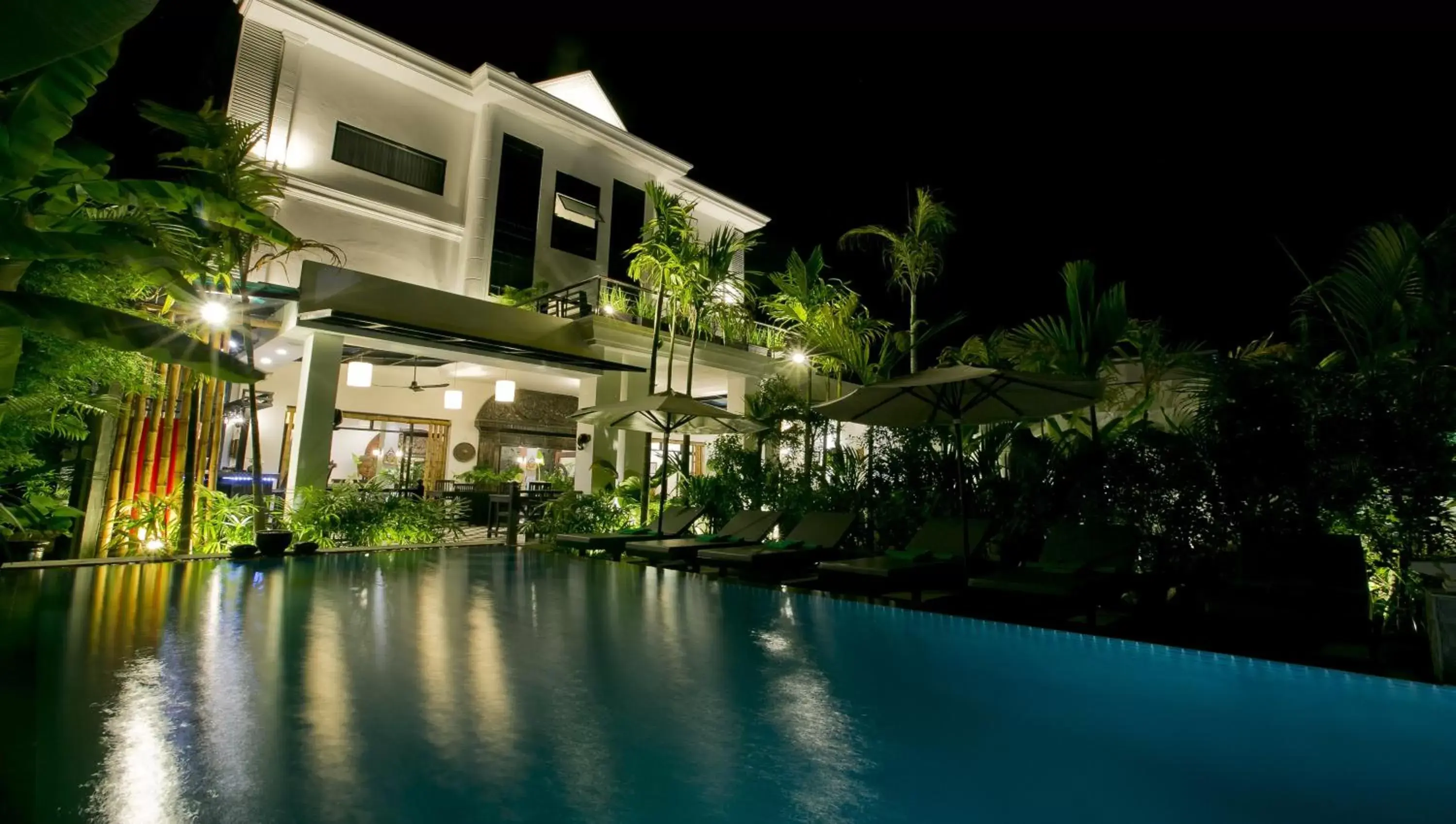 Property building, Swimming Pool in The Cyclo d'Angkor Boutique Hotel