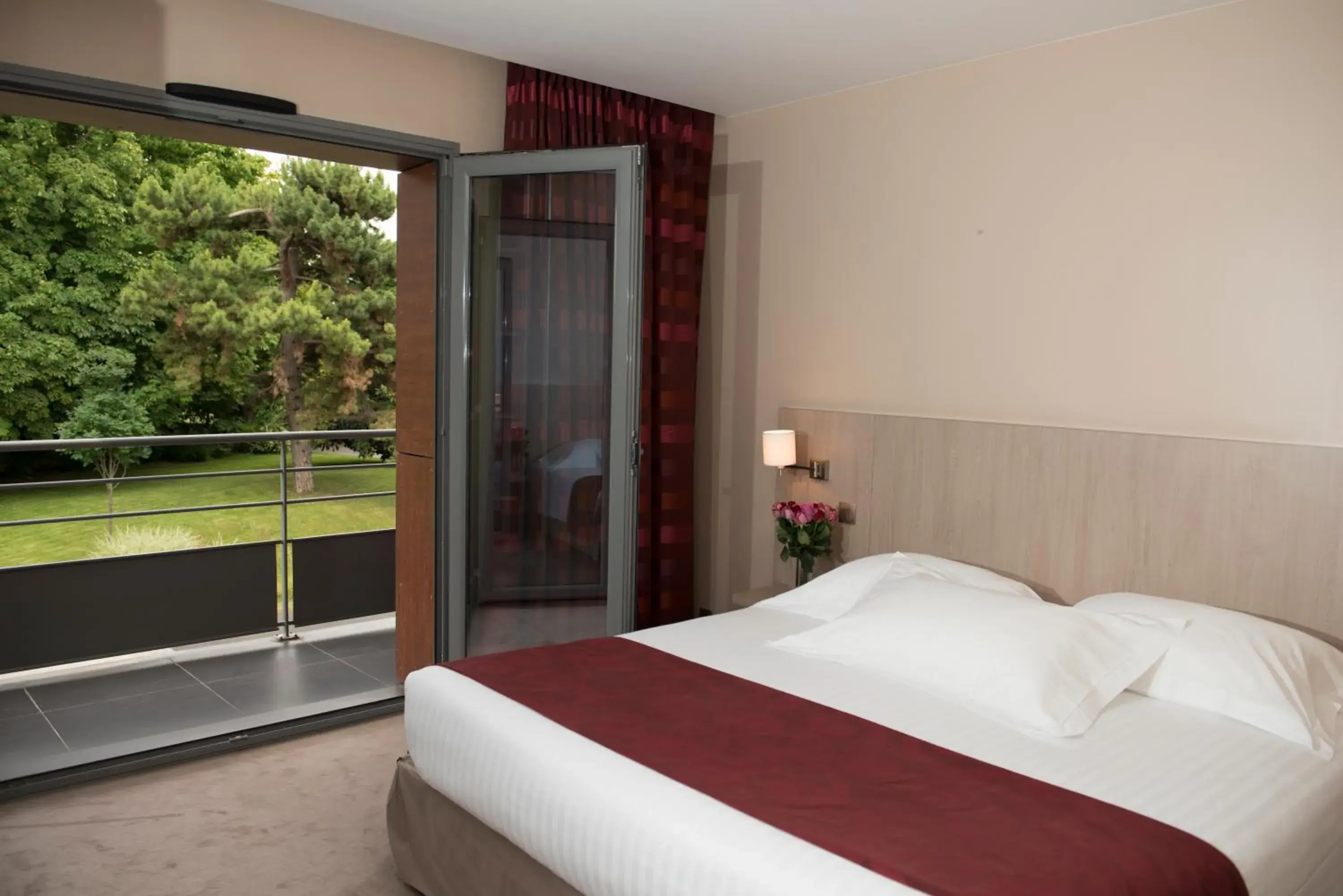 Double Room in Relais De La Malmaison Paris Rueil Hotel-Spa