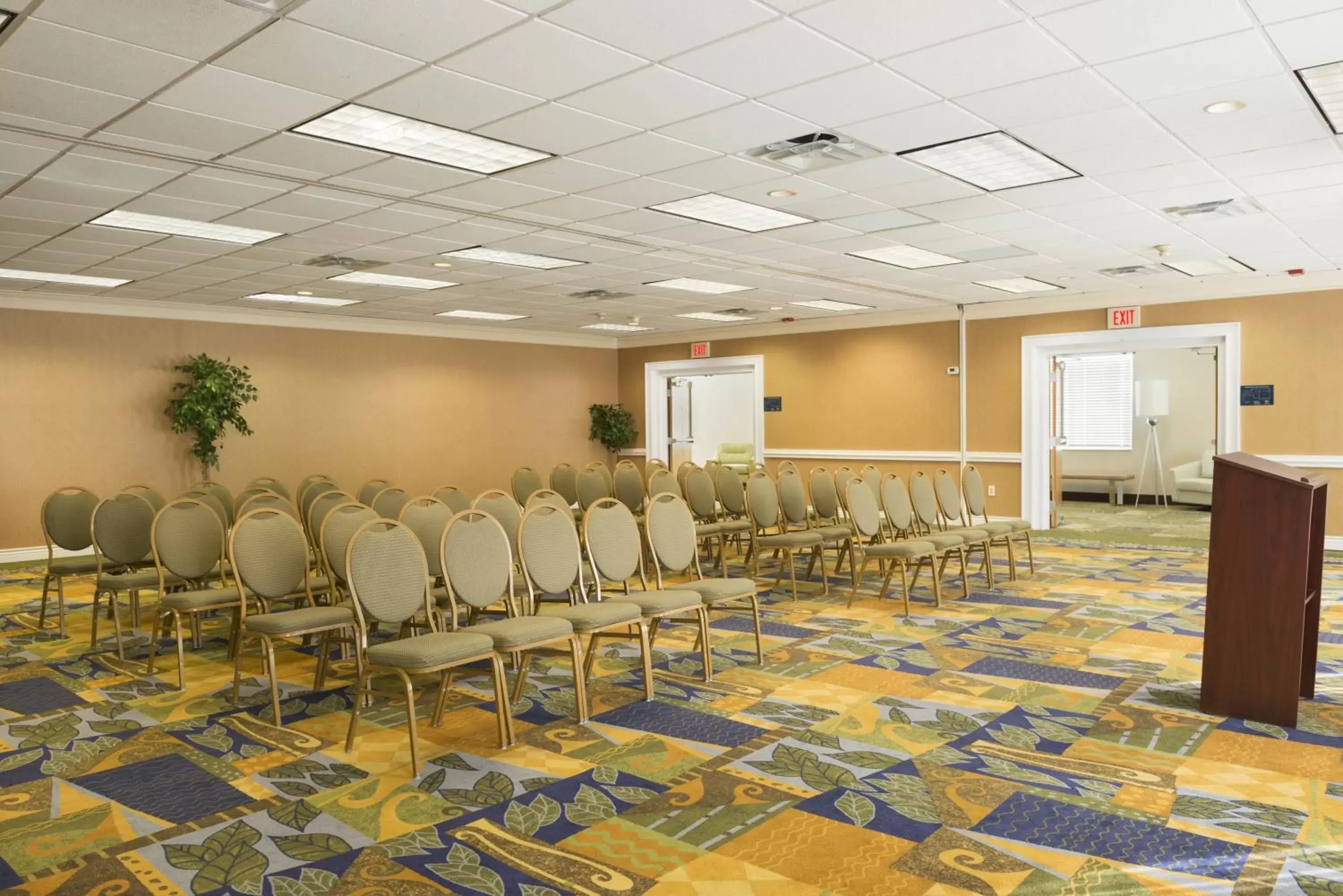 Business facilities in Wyndham Garden Tallahassee Capitol Near FSU