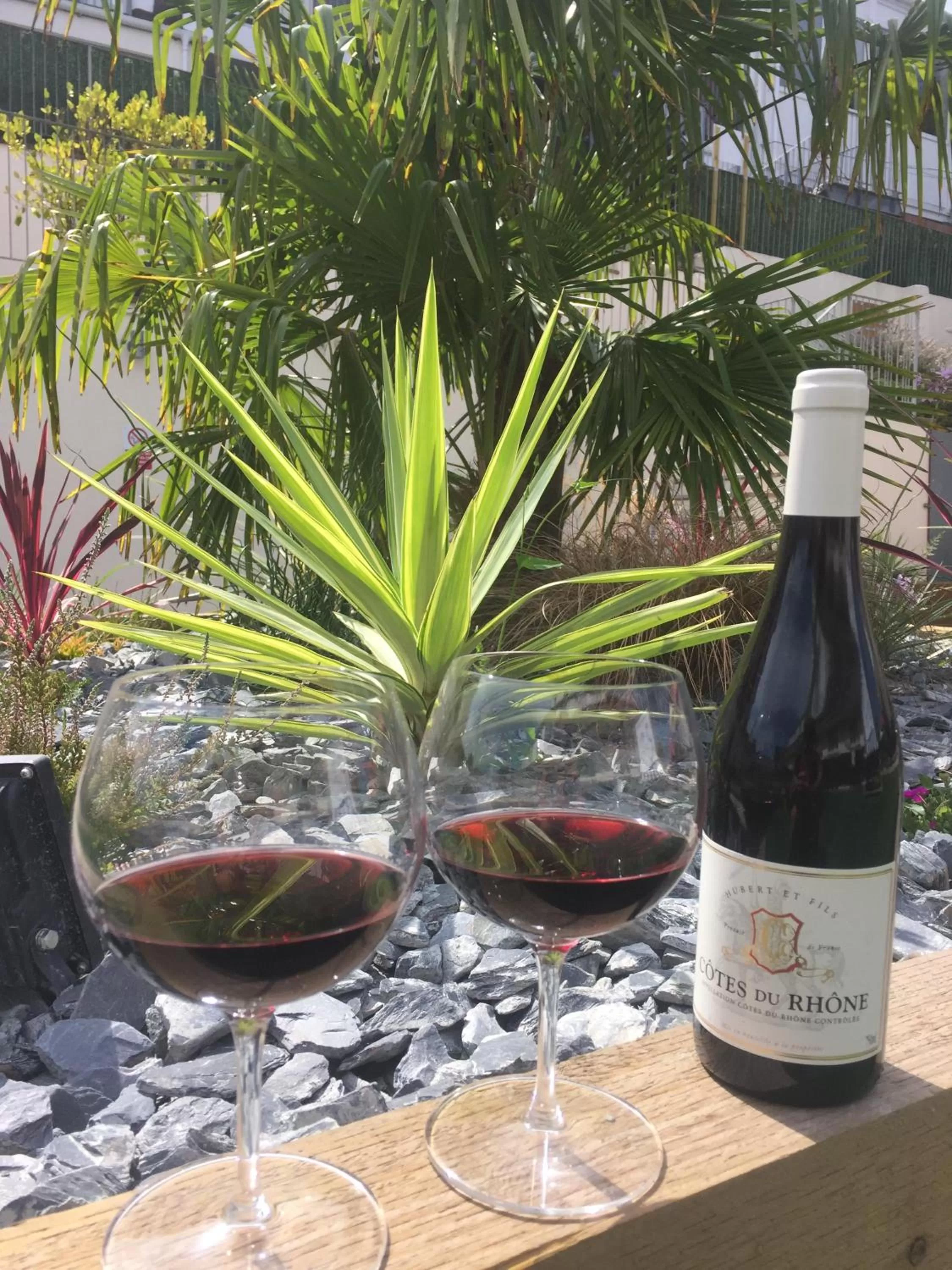 Garden in The Riviera Hotel & Apartments - Alum Chine