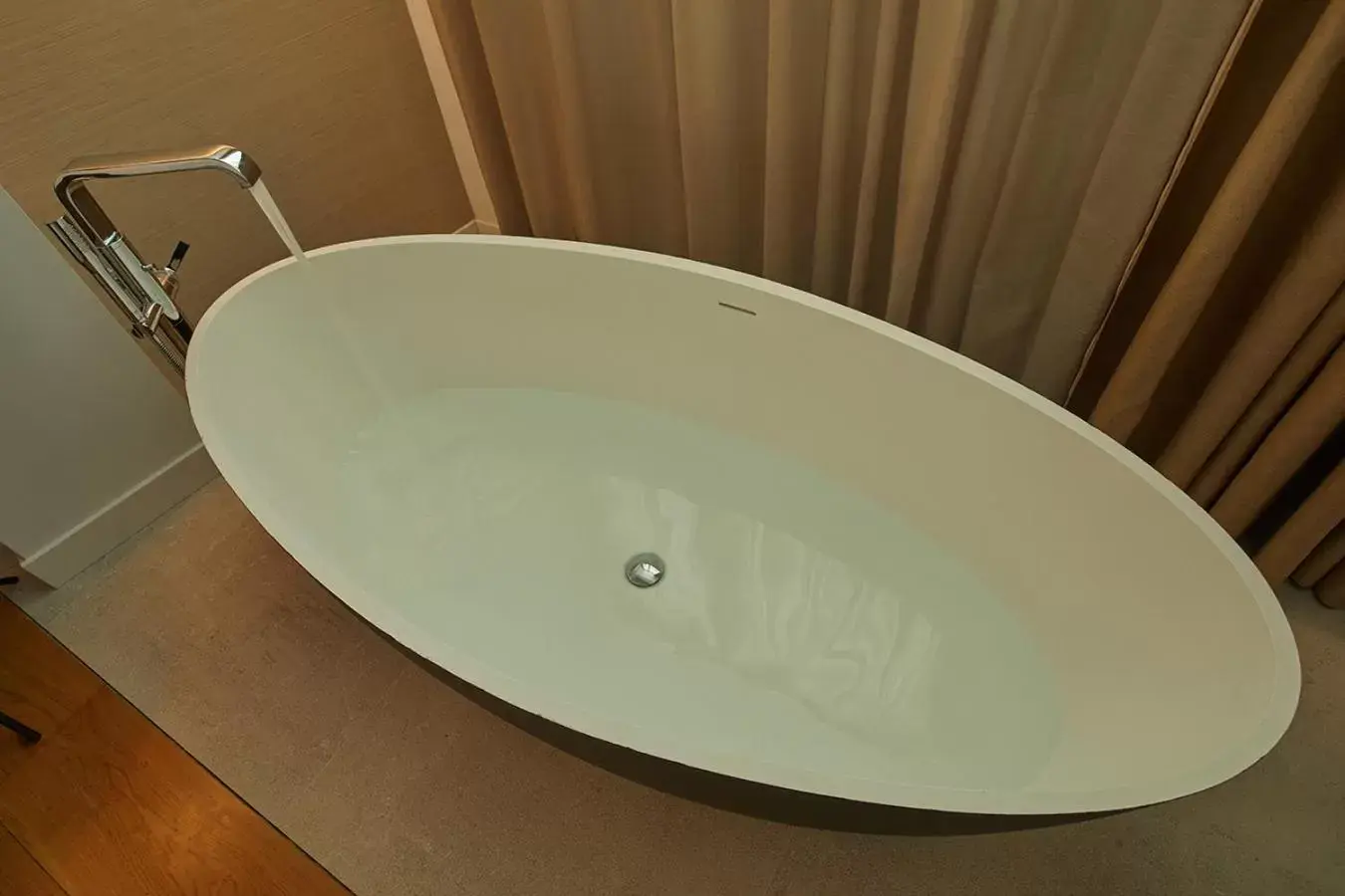 Bath, Bathroom in Nakar Hotel