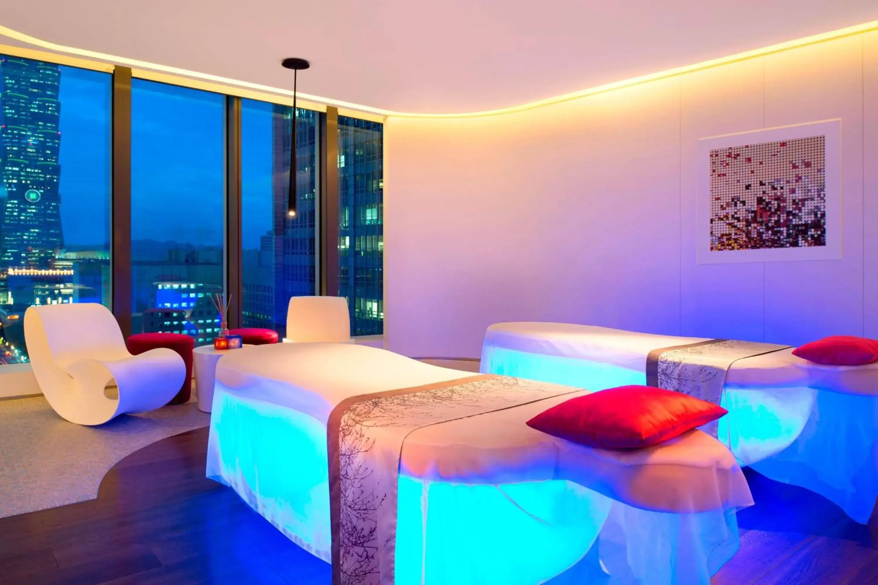 Spa and wellness centre/facilities, Bed in W Taipei