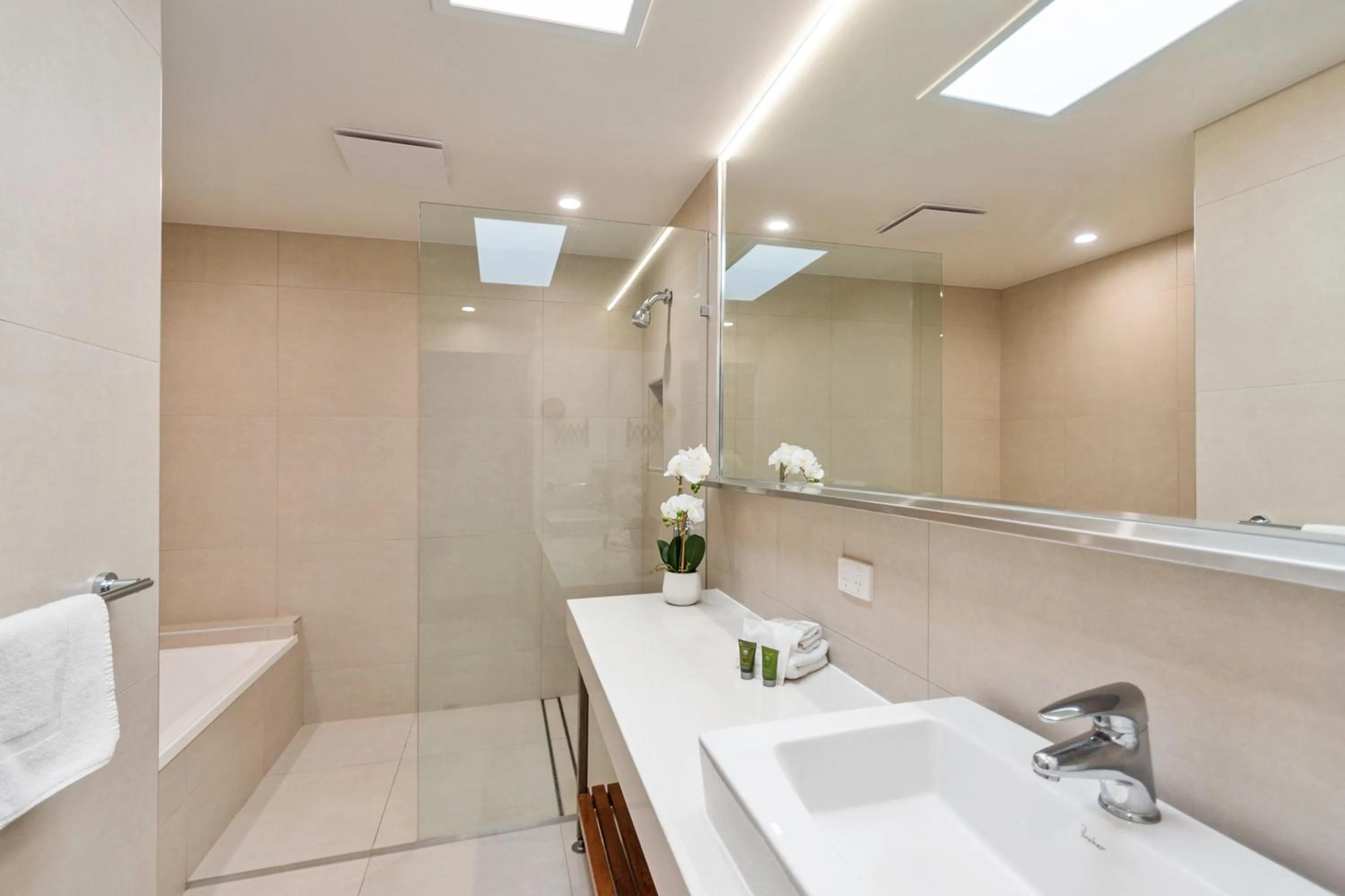 Noosa Entrance Waterfront Resort