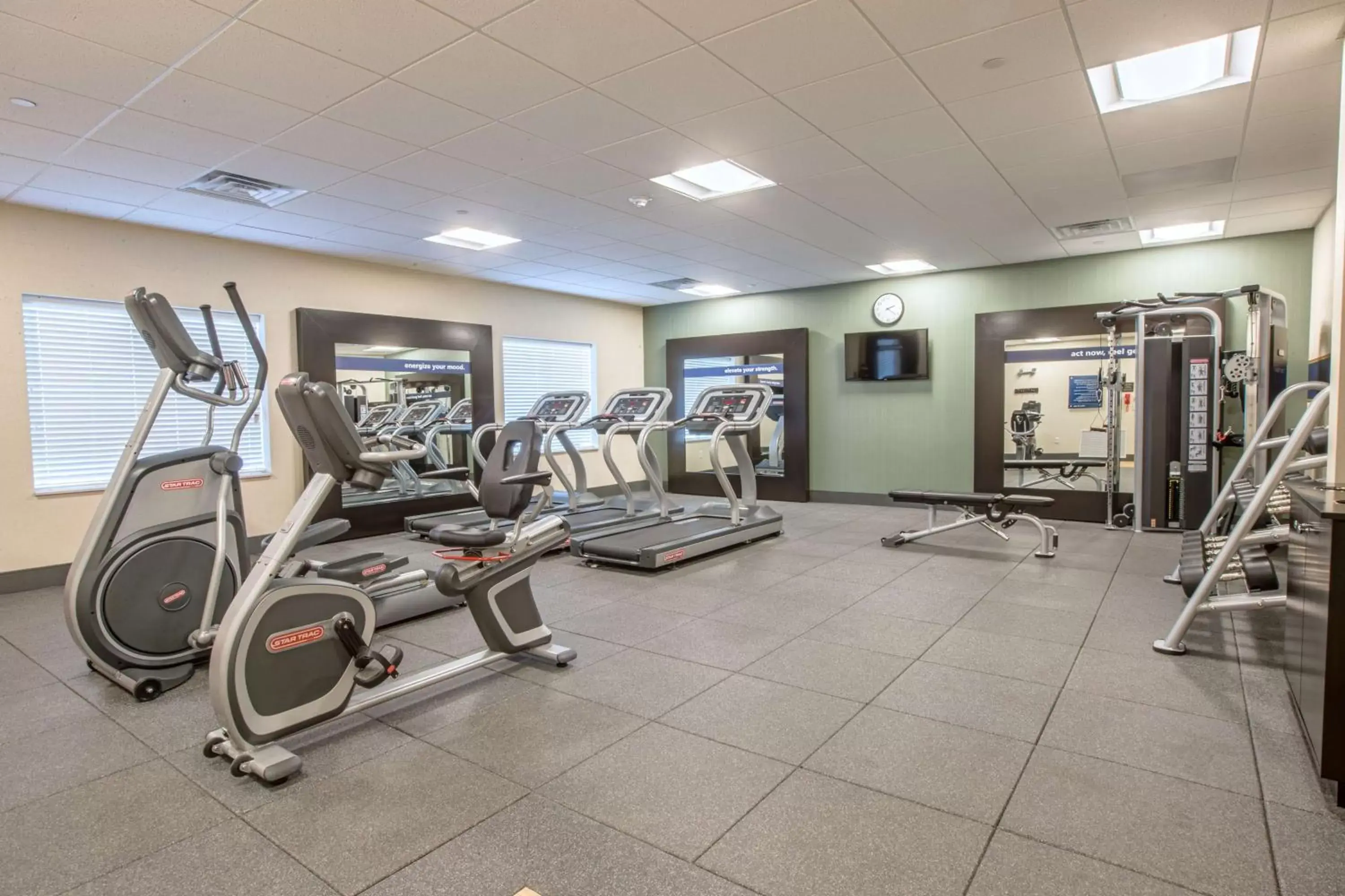 Fitness centre/facilities, Fitness Center/Facilities in Hampton Inn by Hilton Amesbury, MA