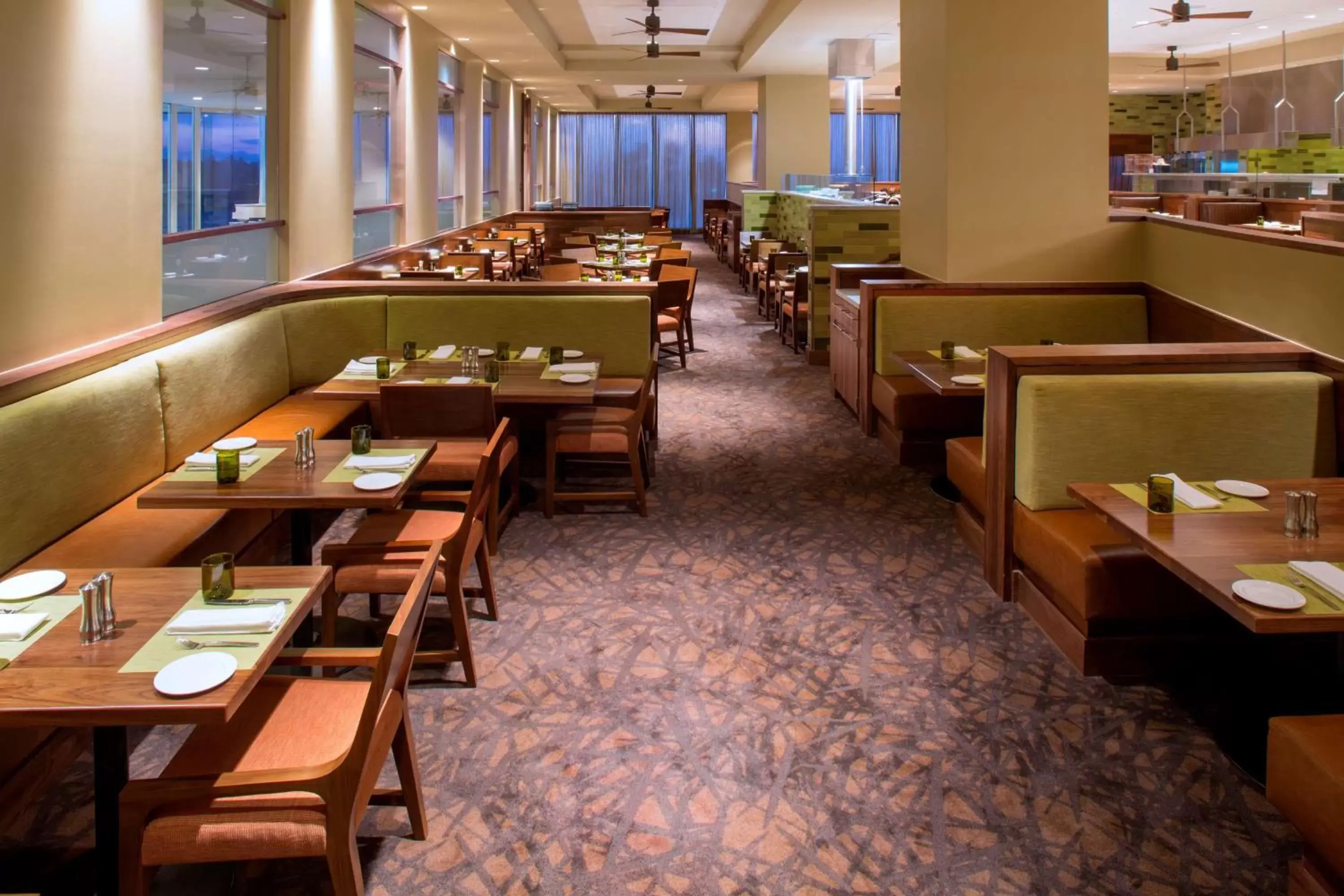 Restaurant/Places to Eat in Hyatt Regency Orlando International Airport Hotel