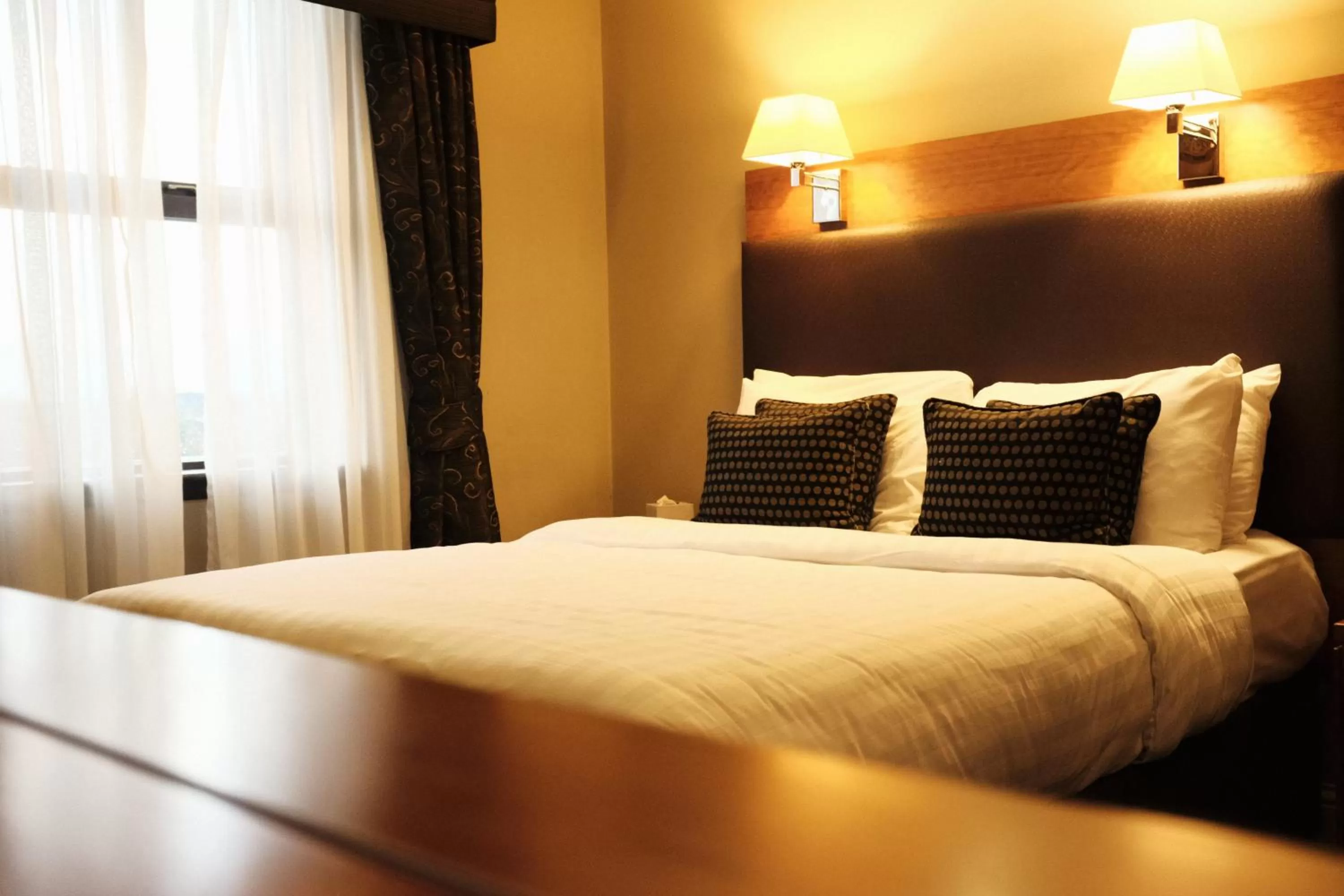 Bed in Best Western Garfield House Hotel