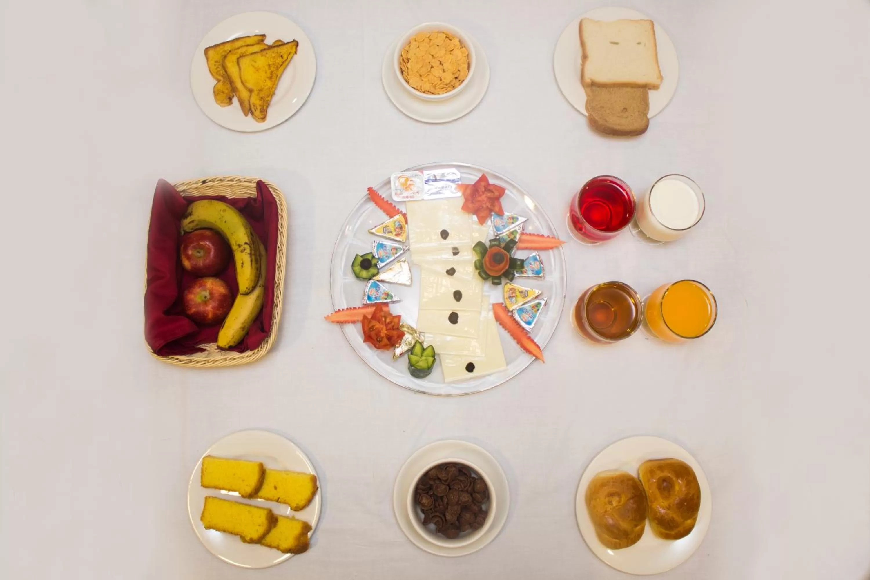 Food and drinks in S Chalet Islamabad