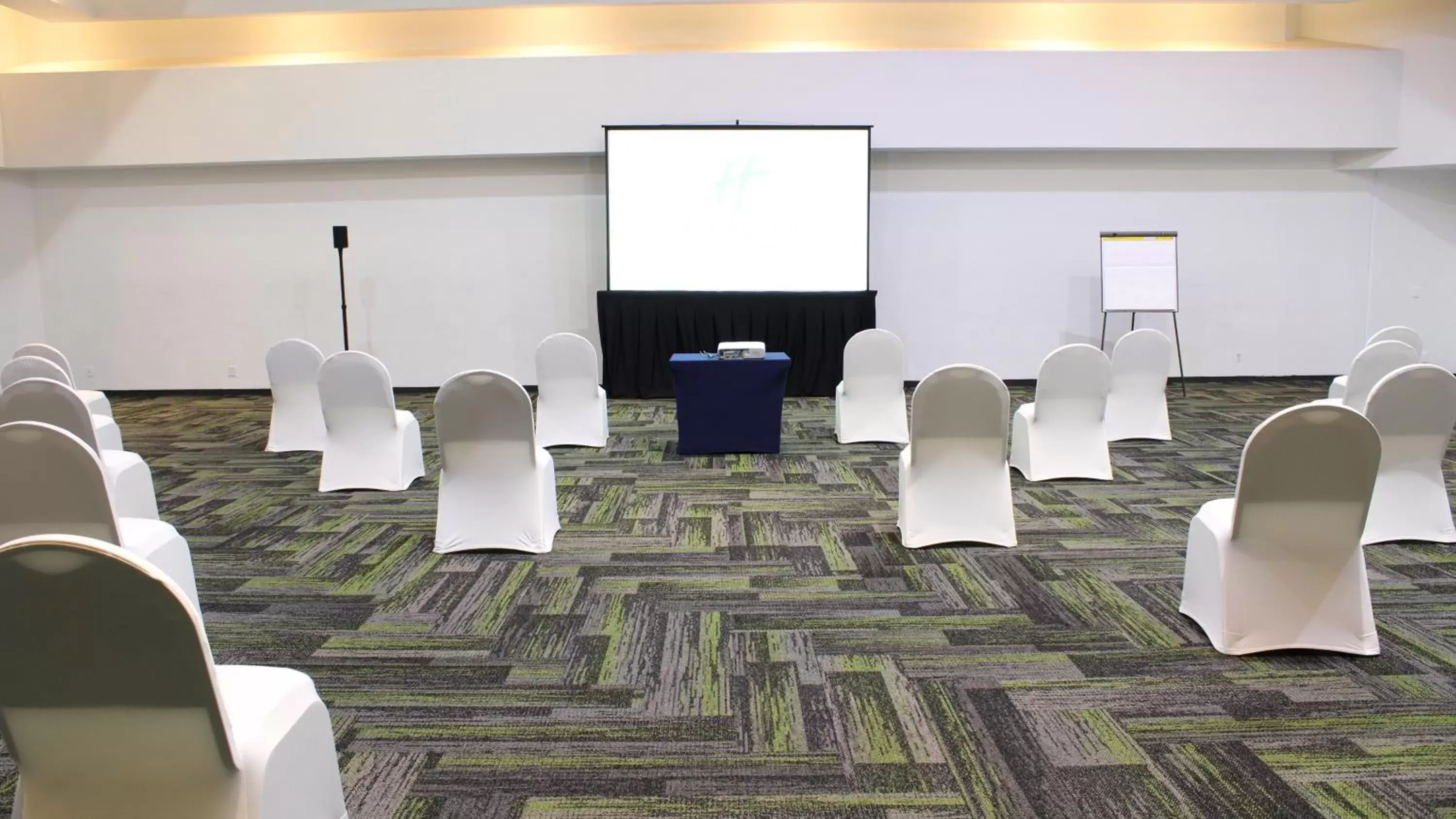 Meeting/conference room, Business Area/Conference Room in Holiday Inn Mexico Dali Airport, an IHG Hotel