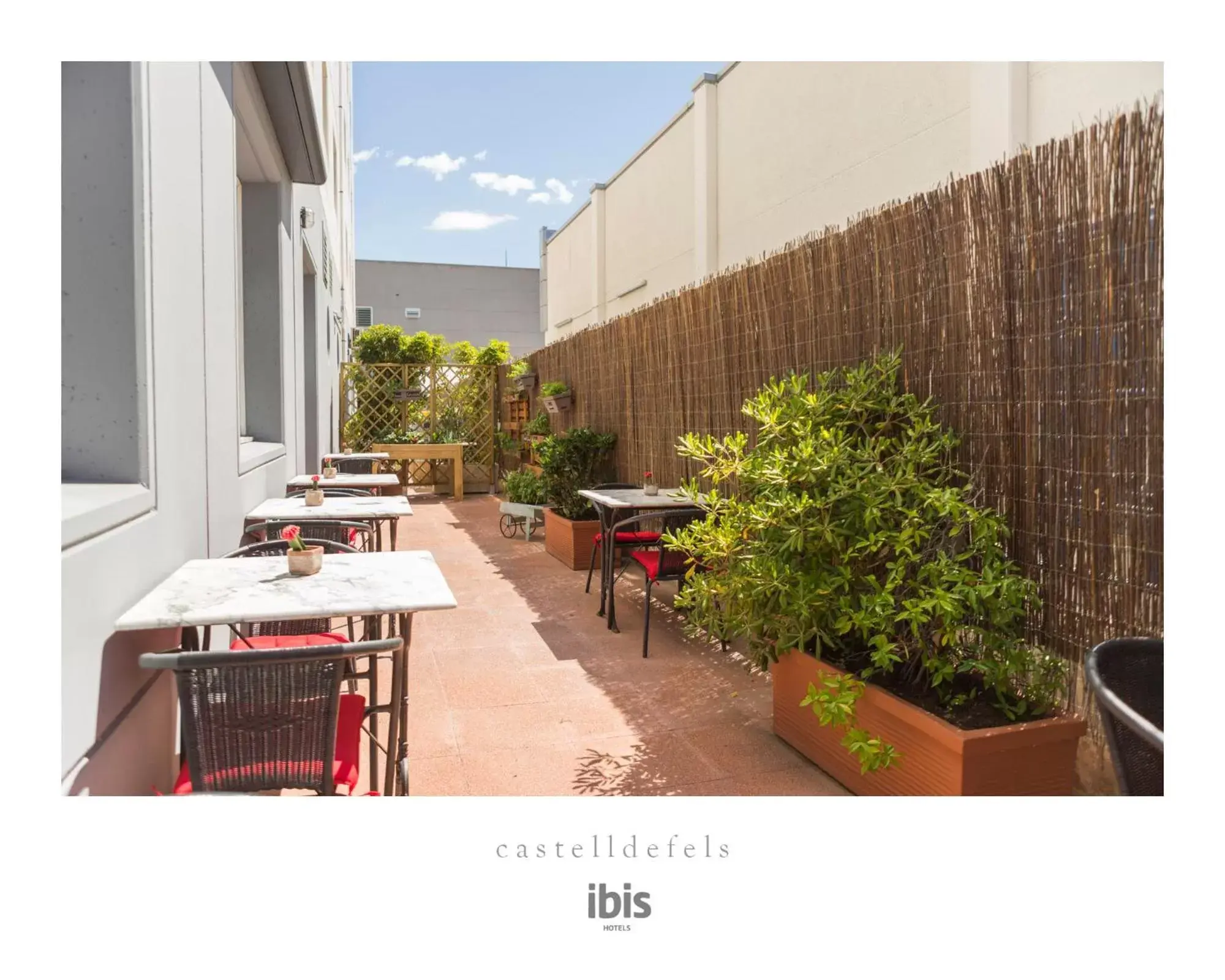 Balcony/Terrace in Ibis Barcelona Castelldefels