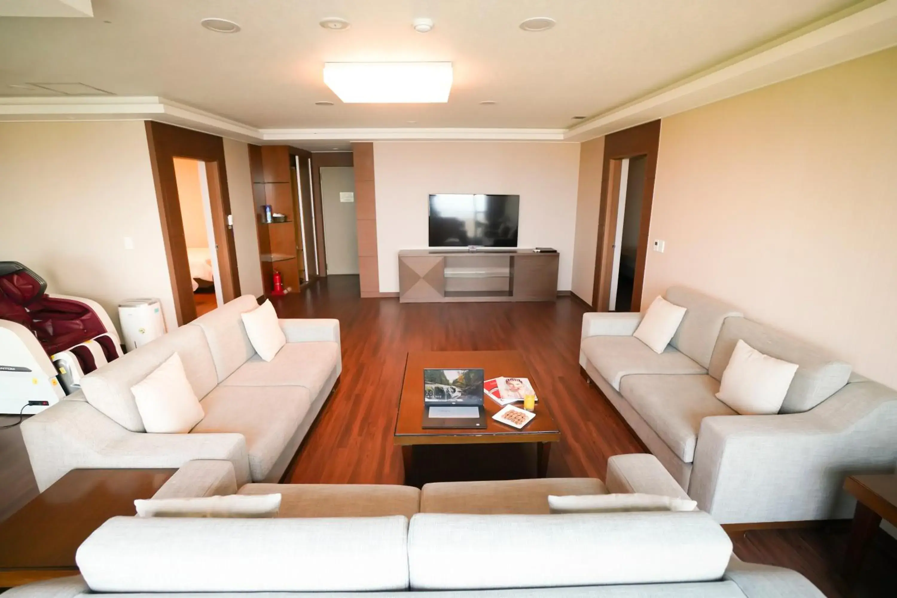 Living room, Seating Area in Uni Hotel Jeju