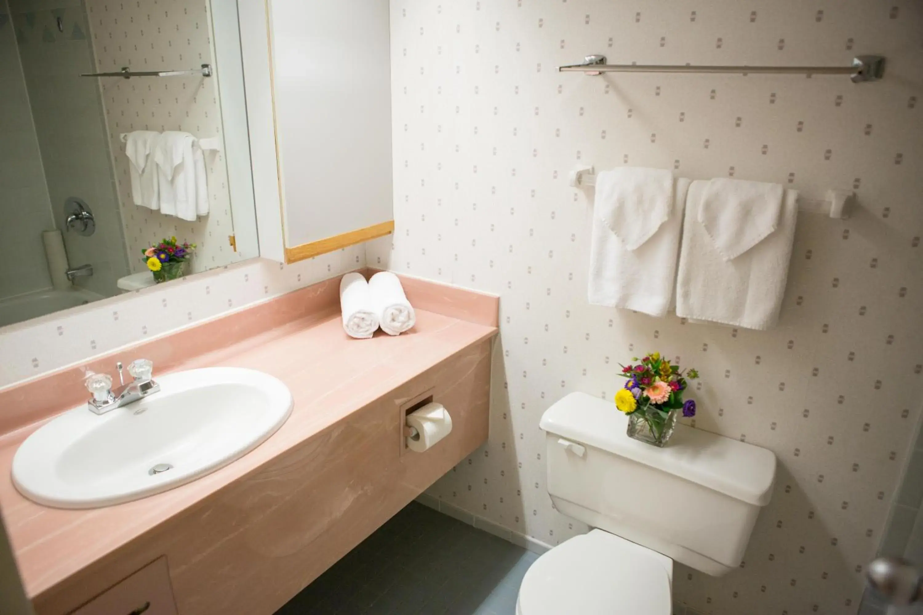 Bathroom in Cartier Place Suite Hotel