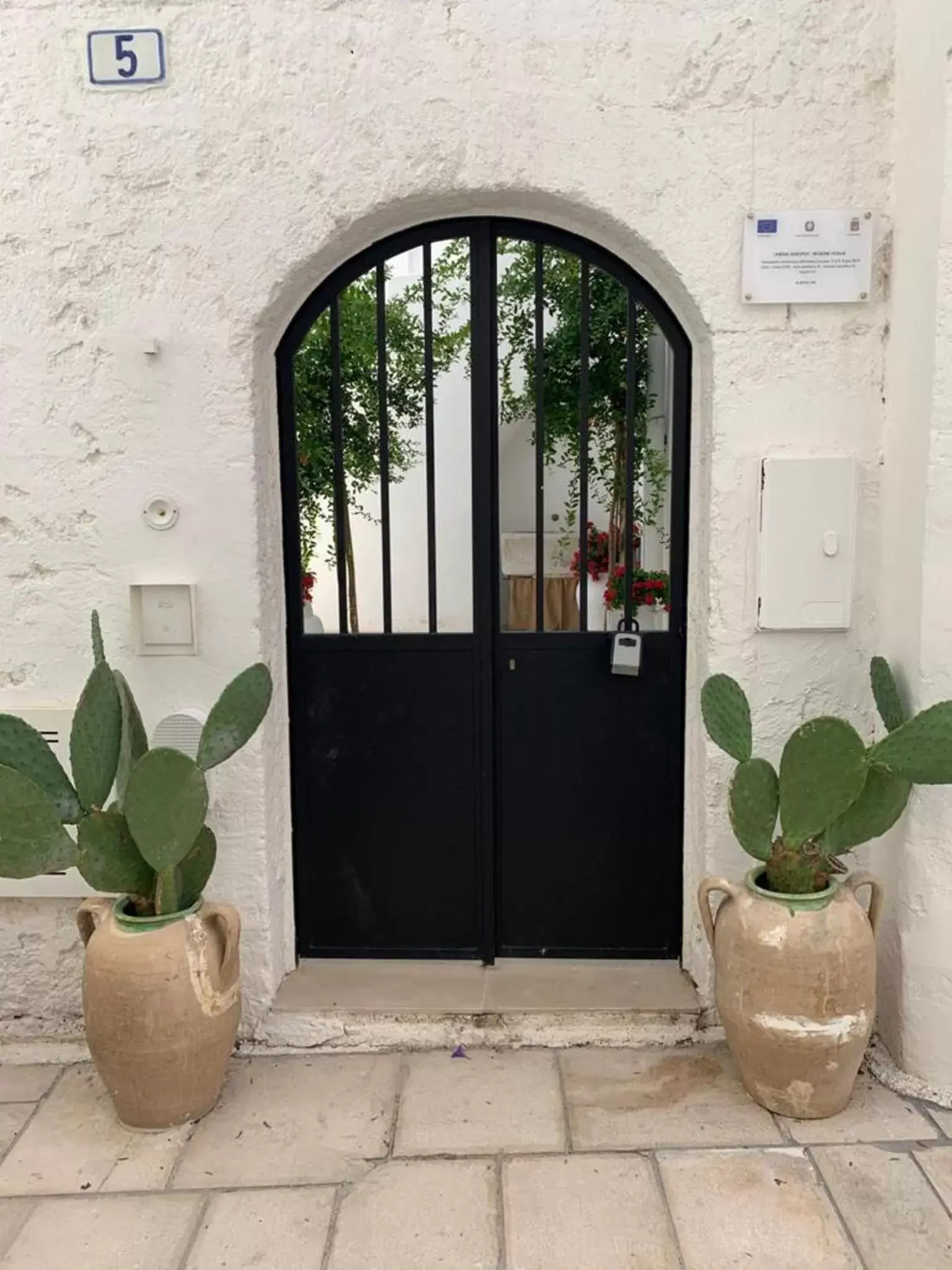 Facade/entrance in Corte Manfredi