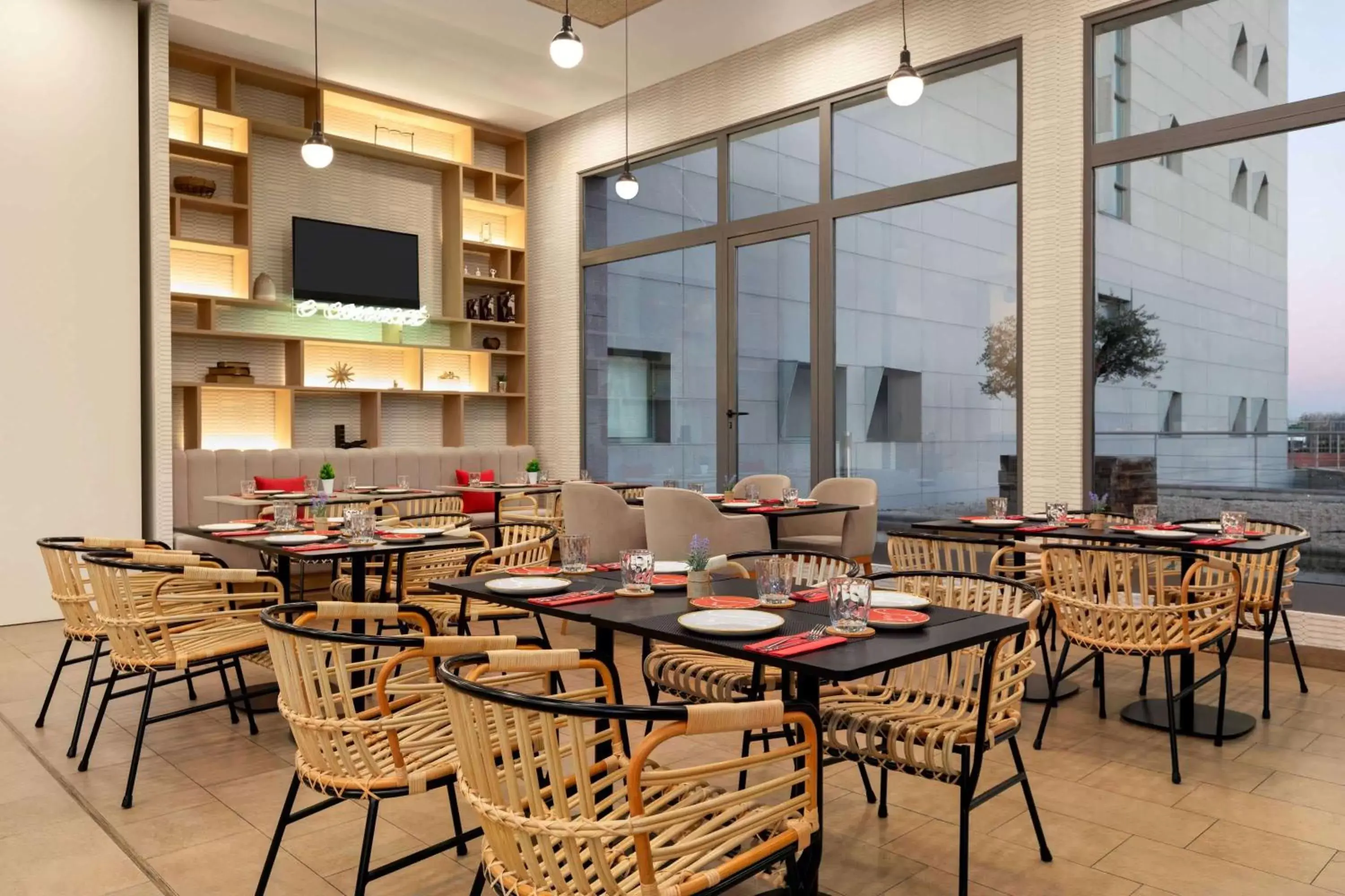 Restaurant/Places to Eat in Ramada by Wyndham Madrid Getafe