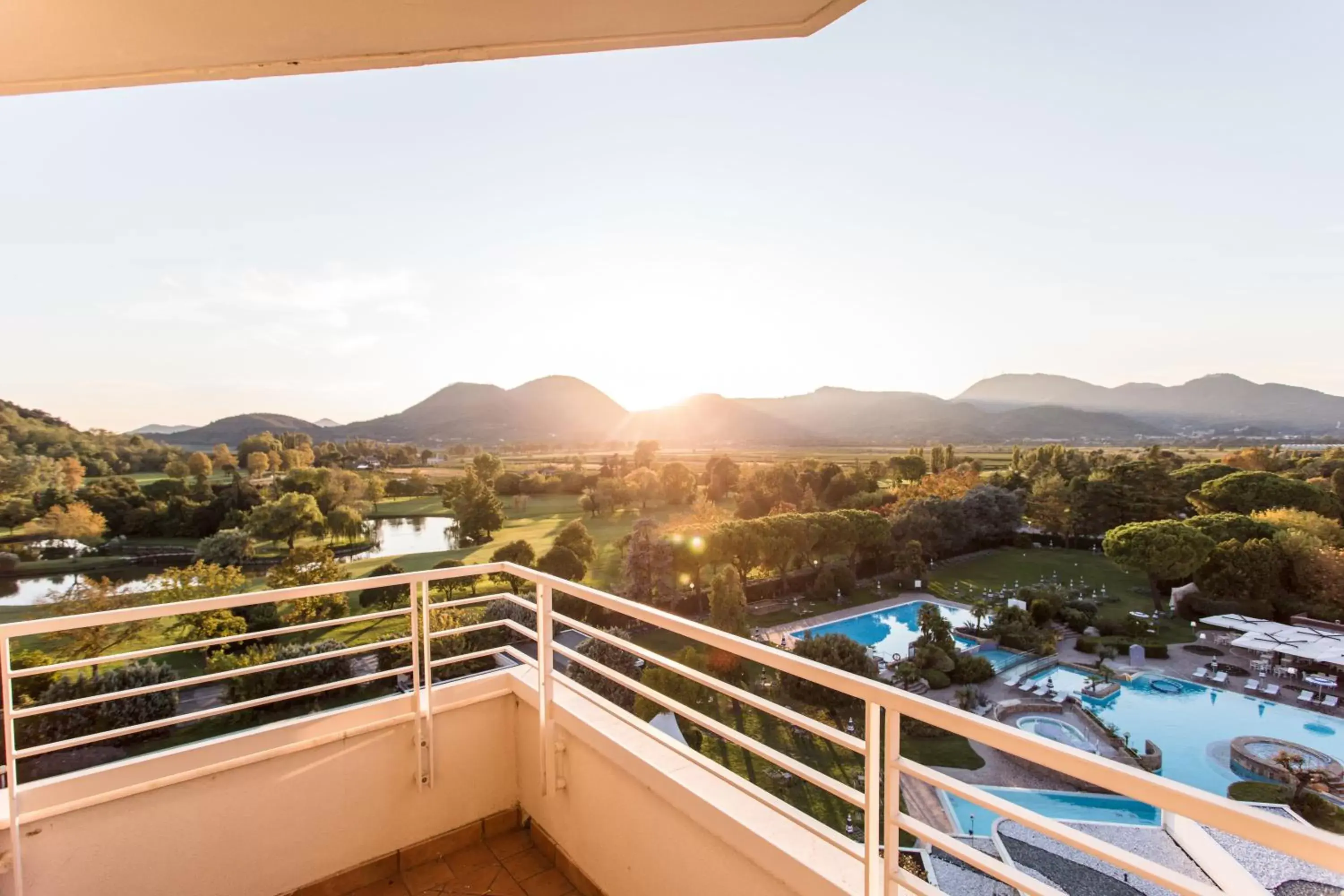 Pool view, Balcony/Terrace in Hotel Splendid