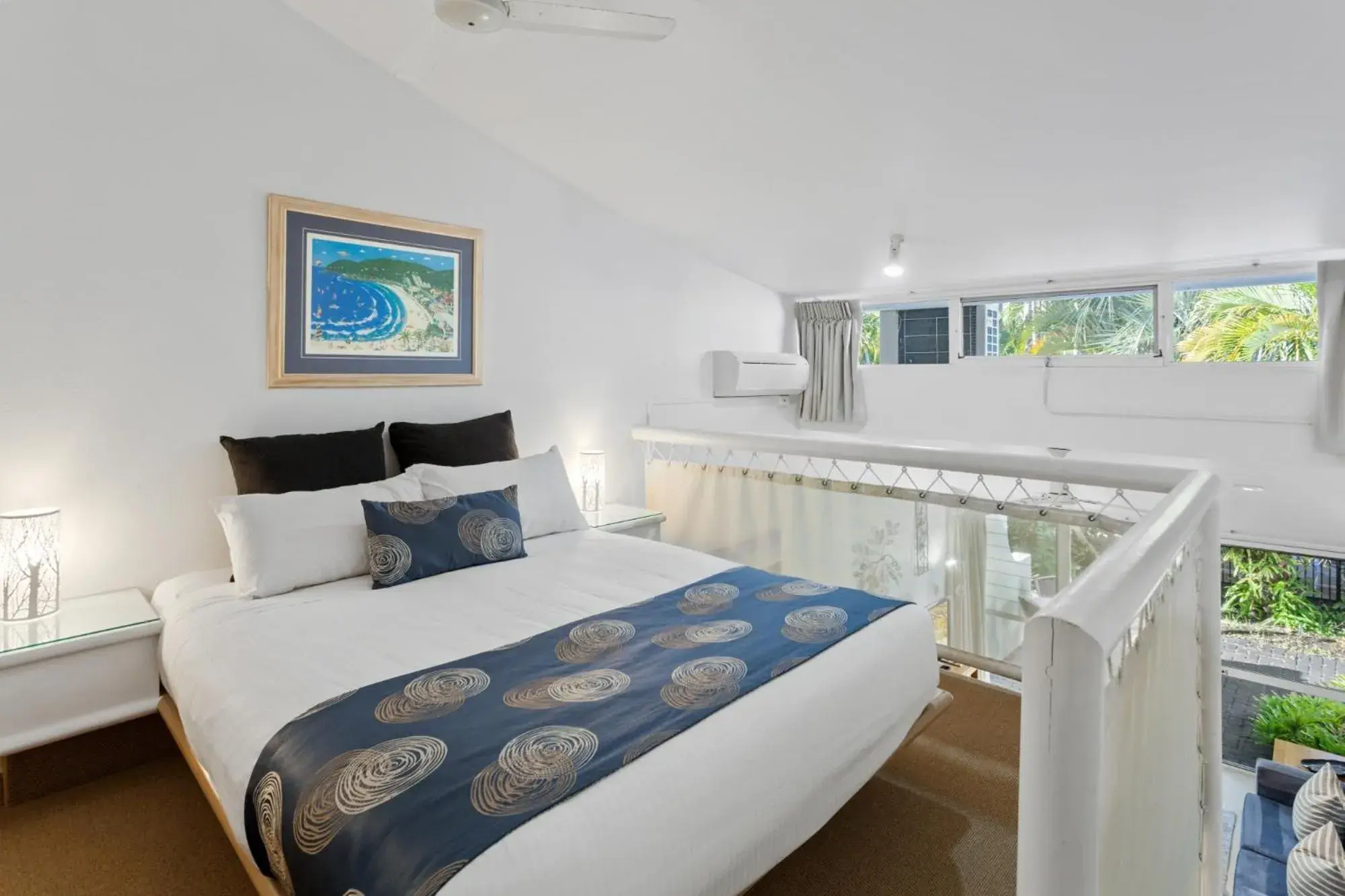 Bedroom, Bed in Caribbean Noosa