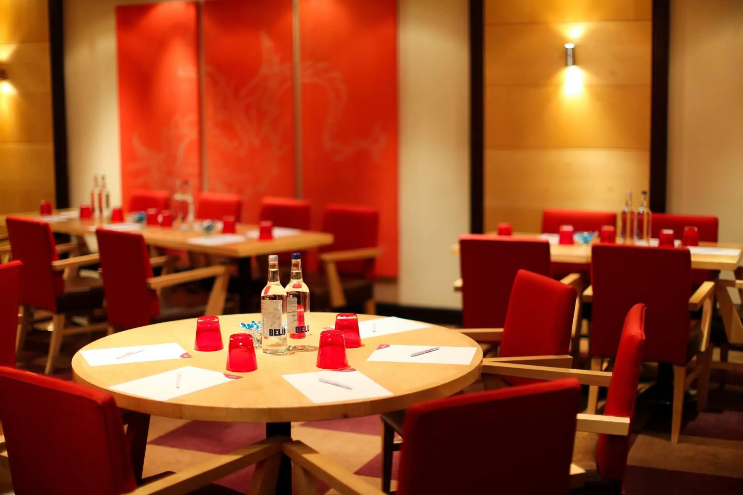 Meeting/conference room, Restaurant/Places to Eat in Crowne Plaza Manchester Airport