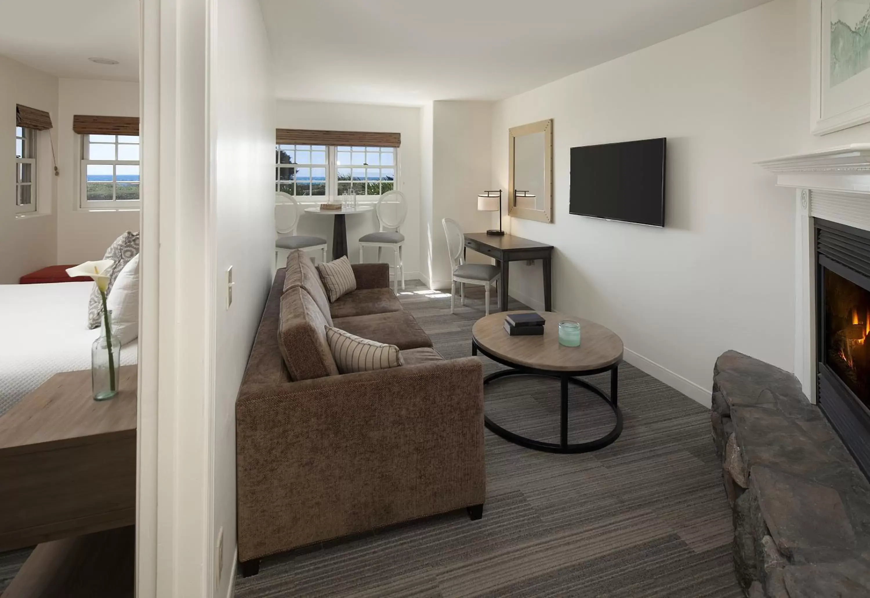 Living room, Seating Area in Fogcatcher Inn